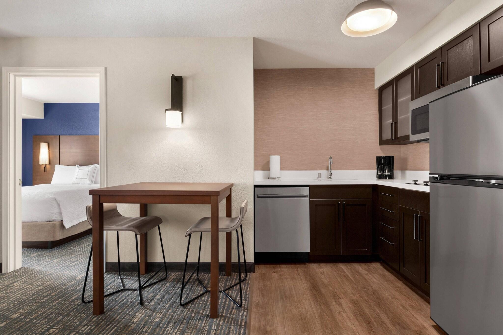 Suite Queen Size Bed