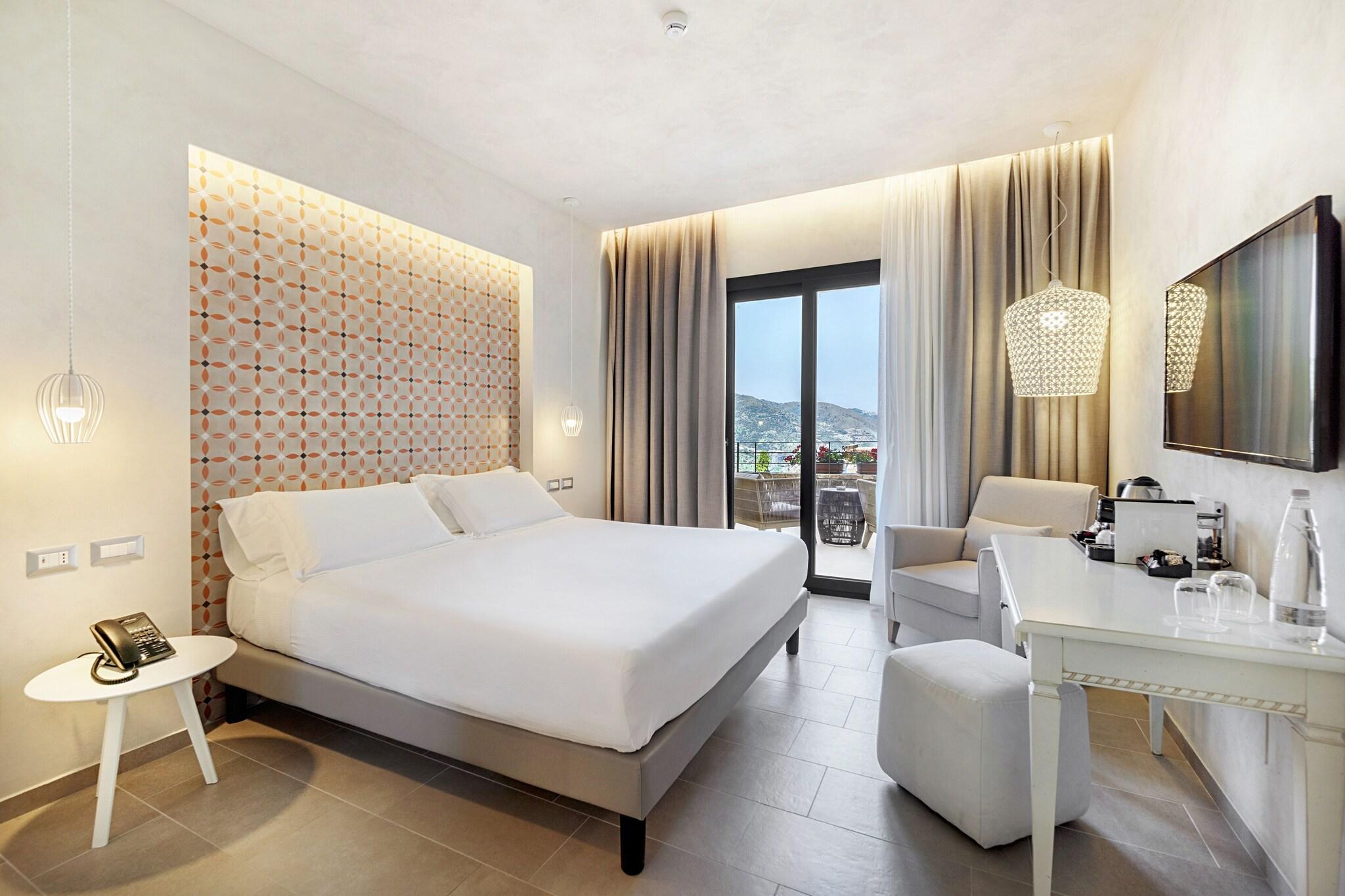 Double or Twin Sea View with Terrace