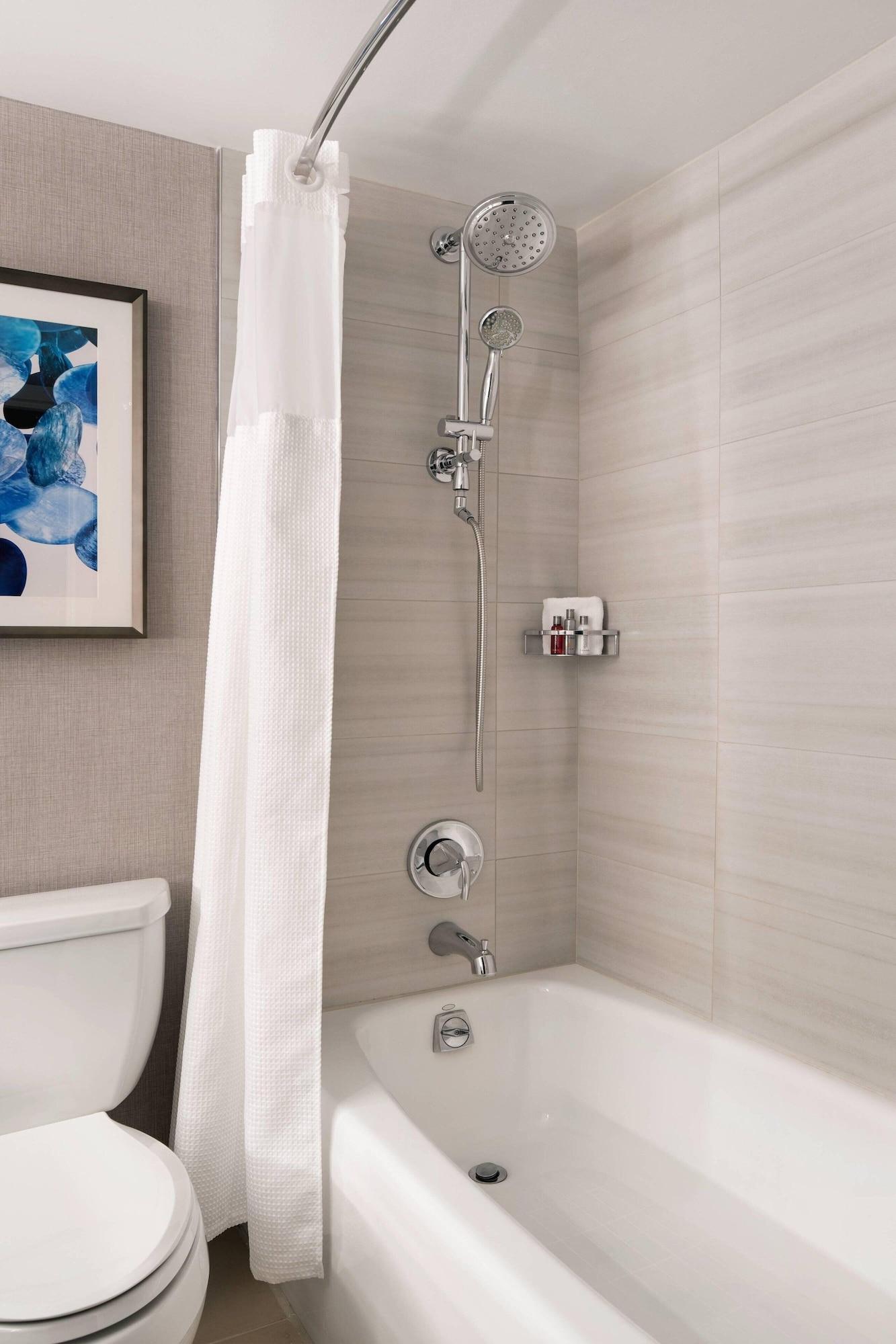 Suite Two Queen Beds Non Smoking