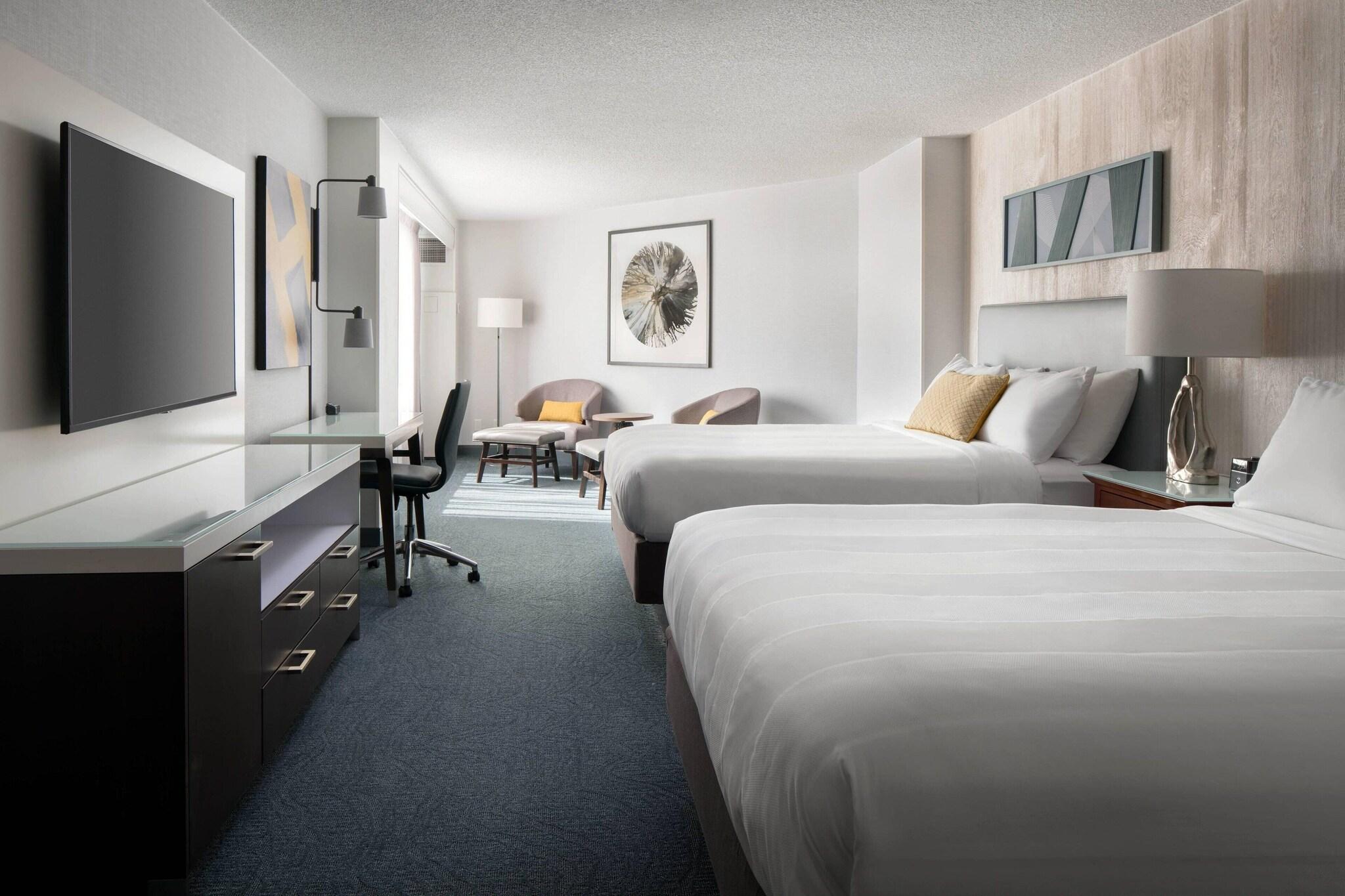 Suite Two Queen Beds Non Smoking