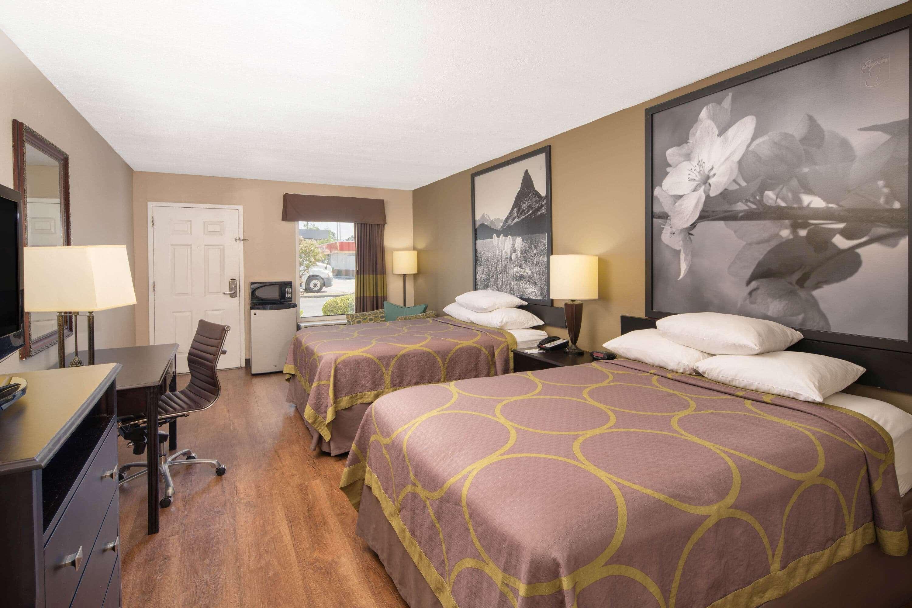 Room Two Double Beds