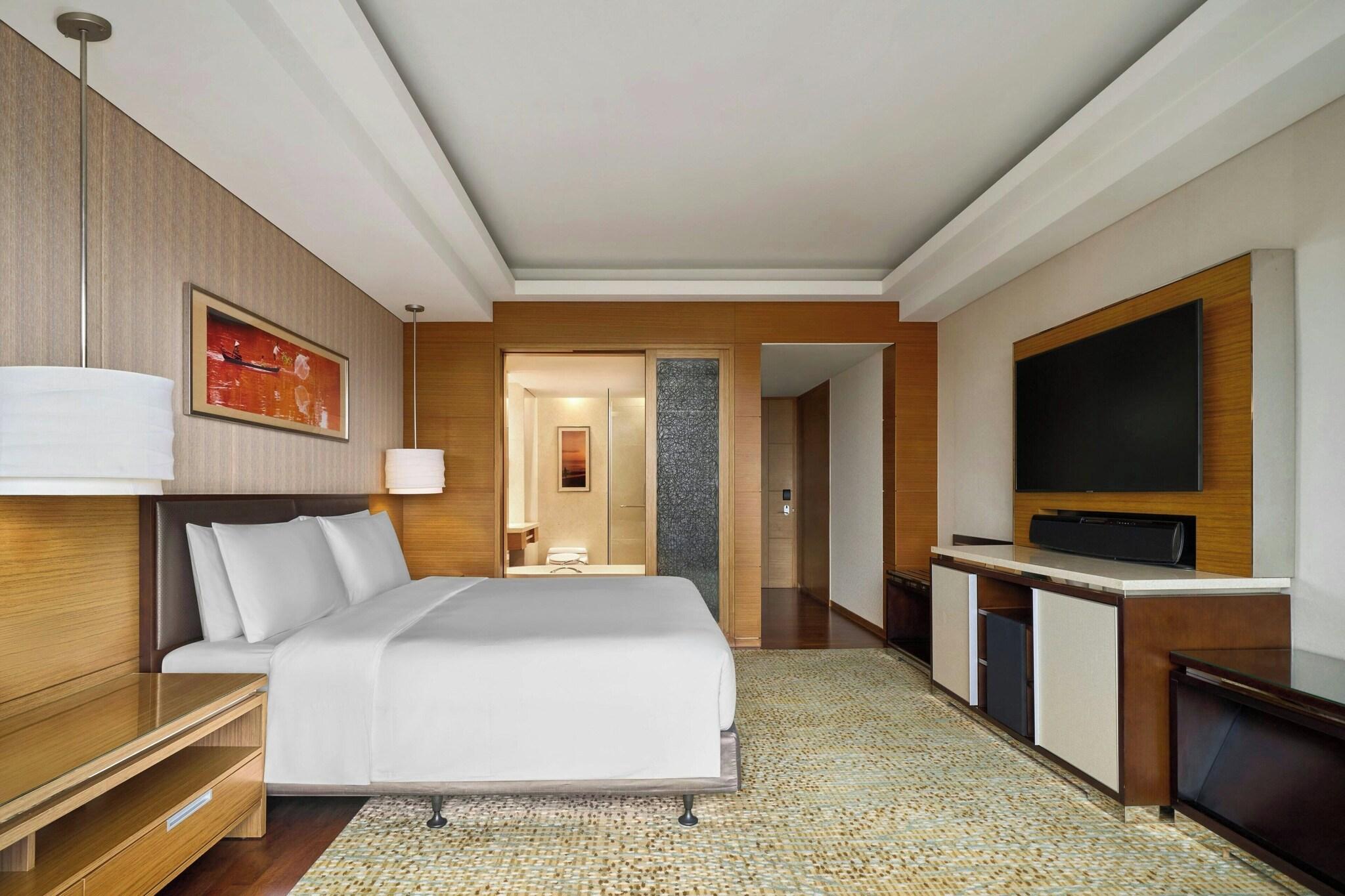 Double Executive King Bed