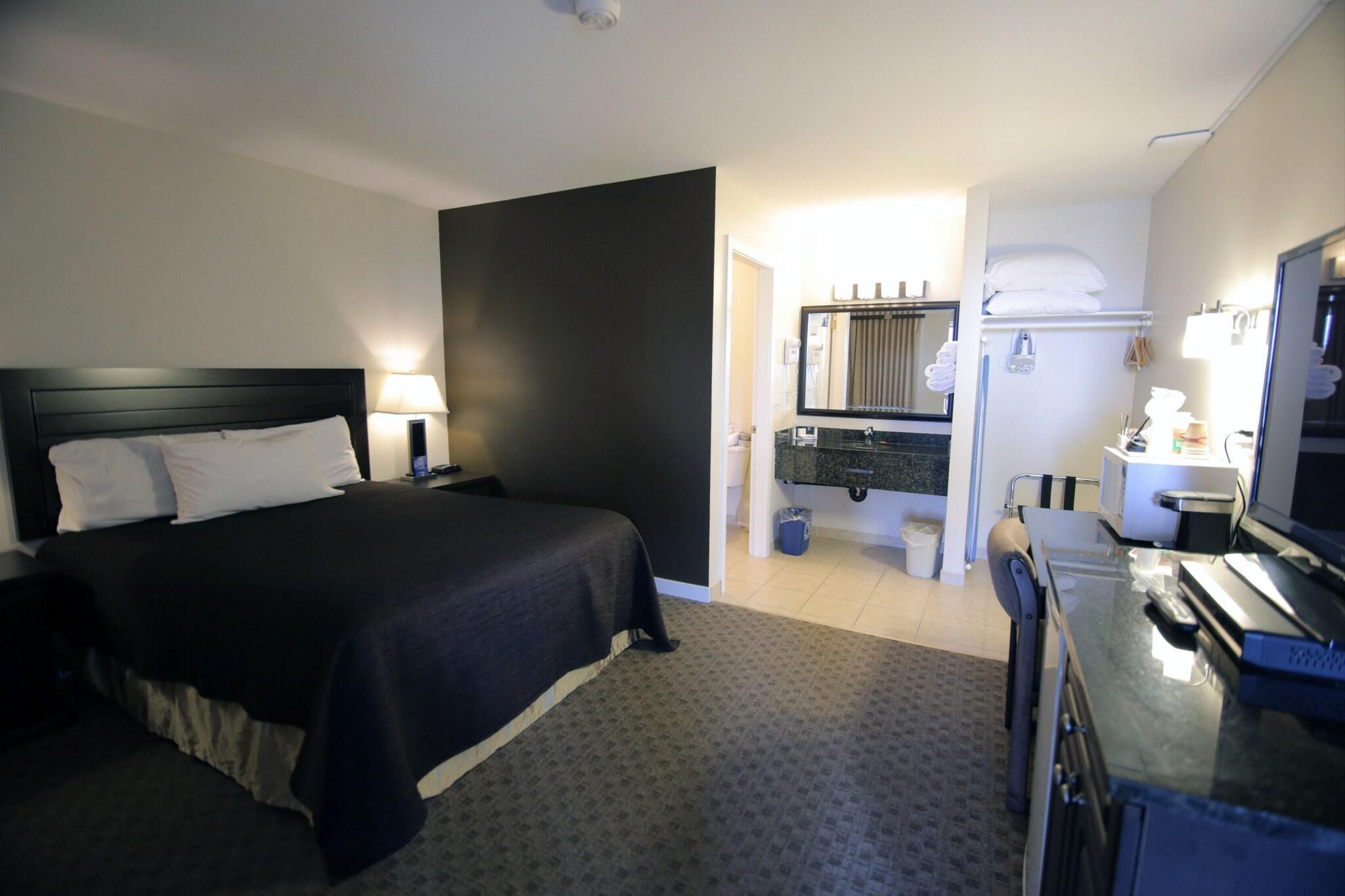 Double Queen Bed Non Smoking