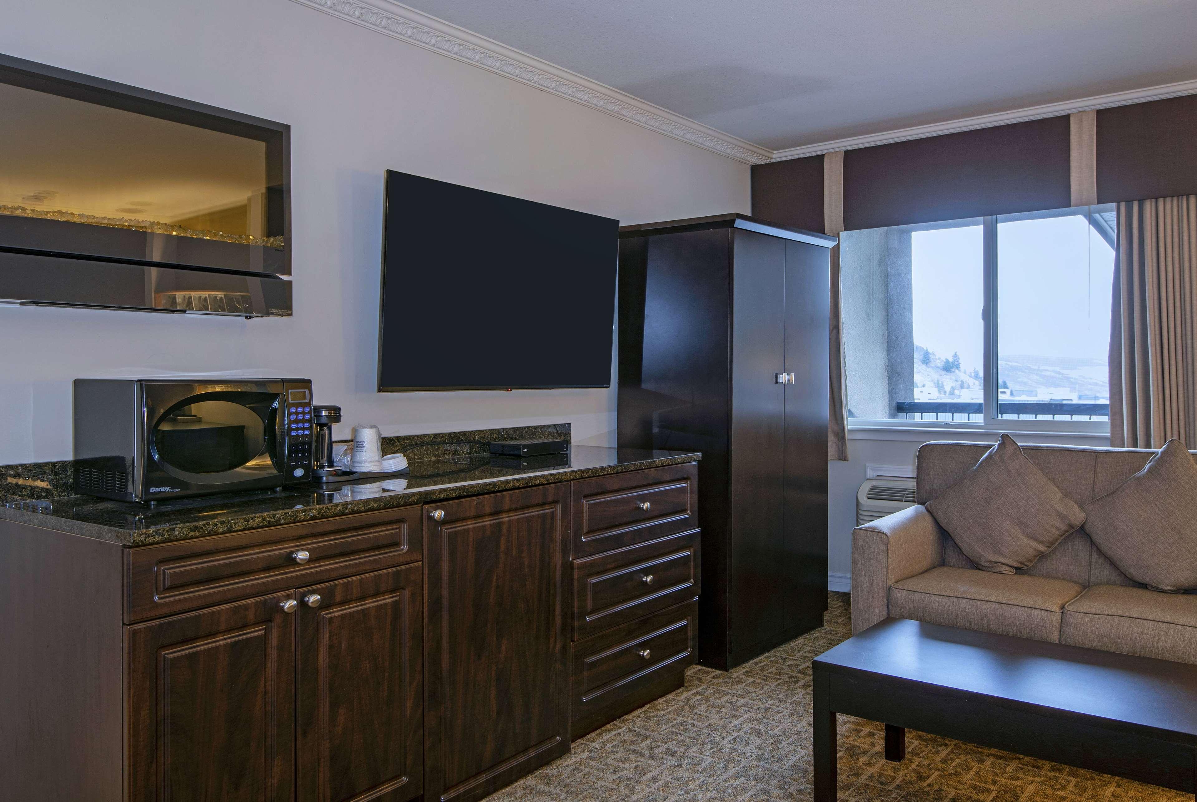 Suite Queen Bed Non Smoking