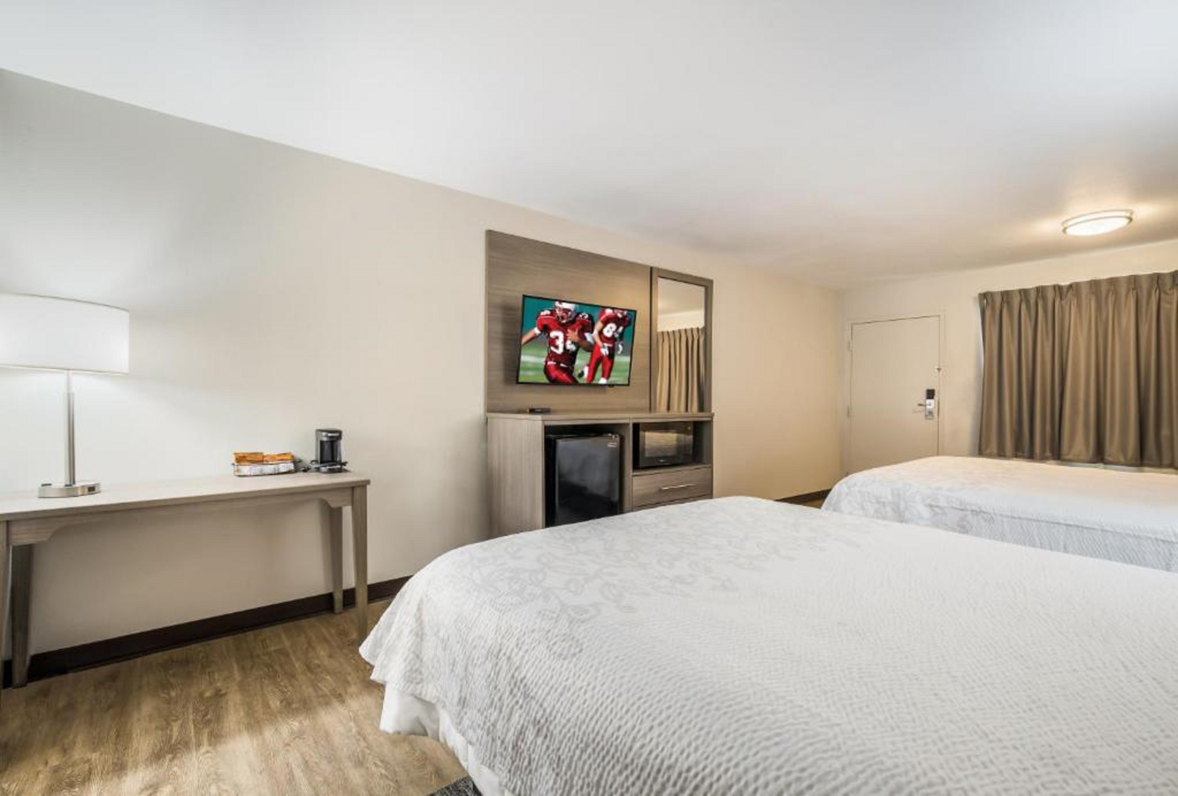 Room Deluxe Two Queen Beds