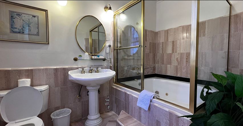 Room Deluxe Queen Bed