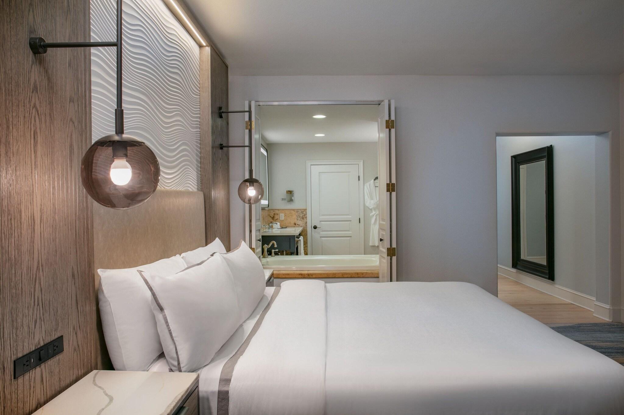 Junior Suite King Size Bed