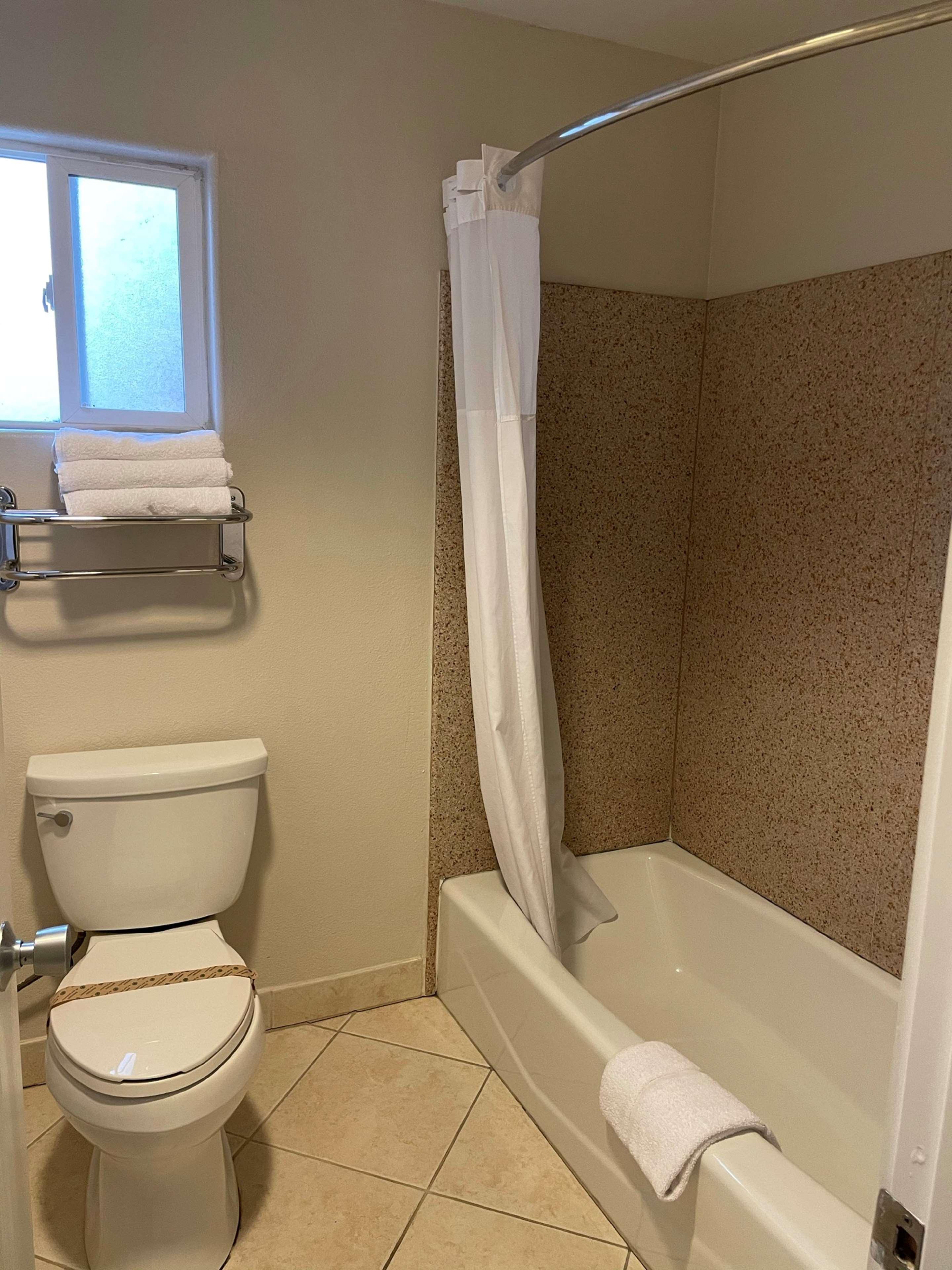 Suite Two Queen Beds