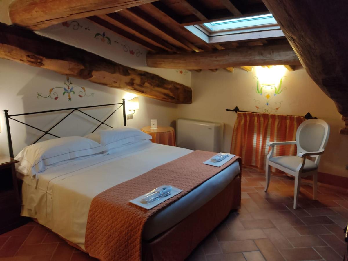 Double or Twin One Bedroom One Bathroom