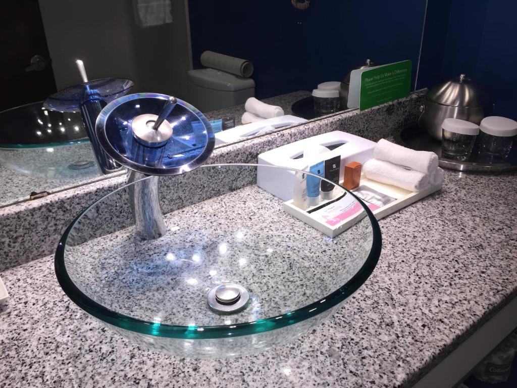 Double Queen Size Bed