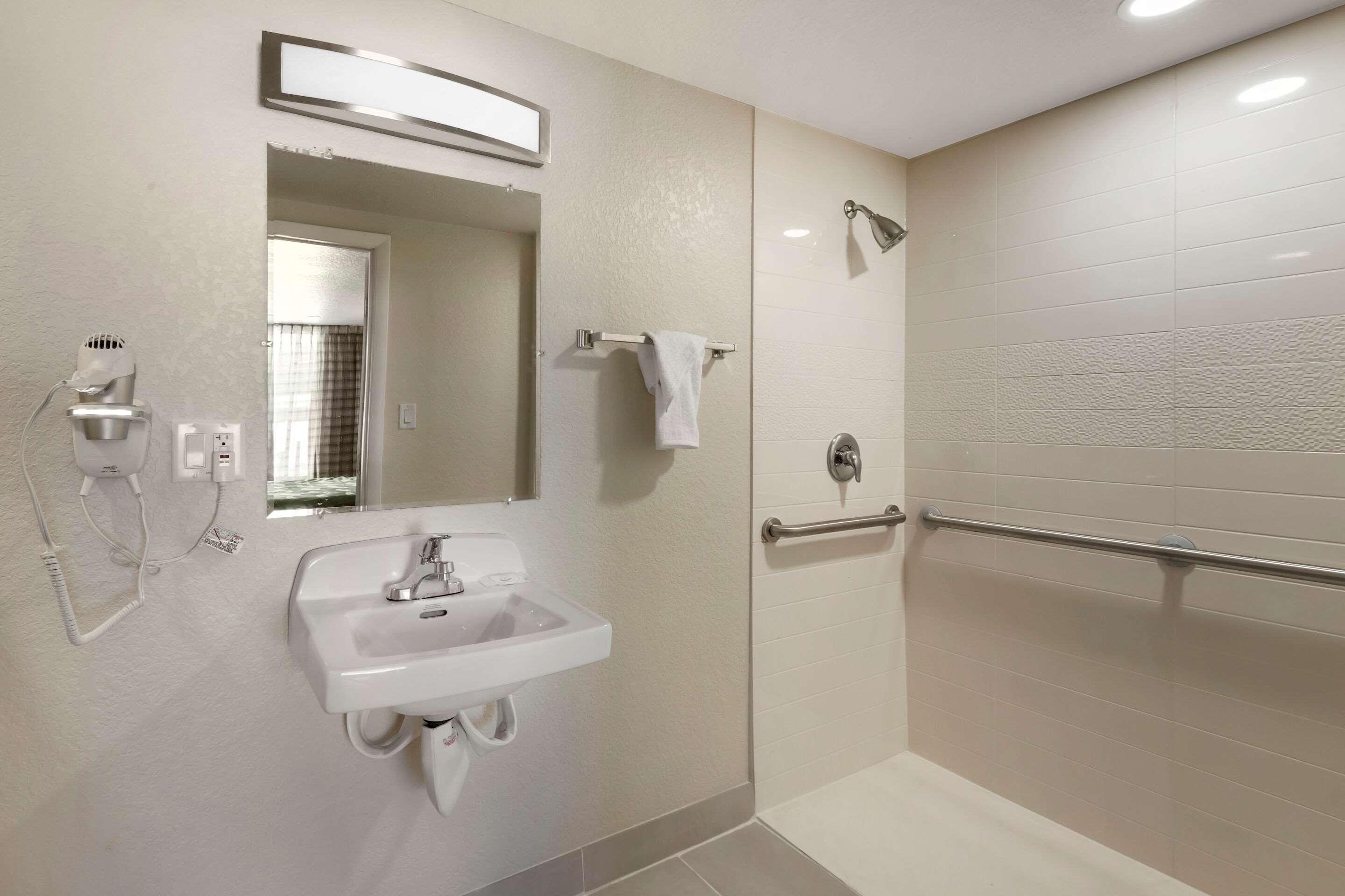 Double Accessible King Size Bed