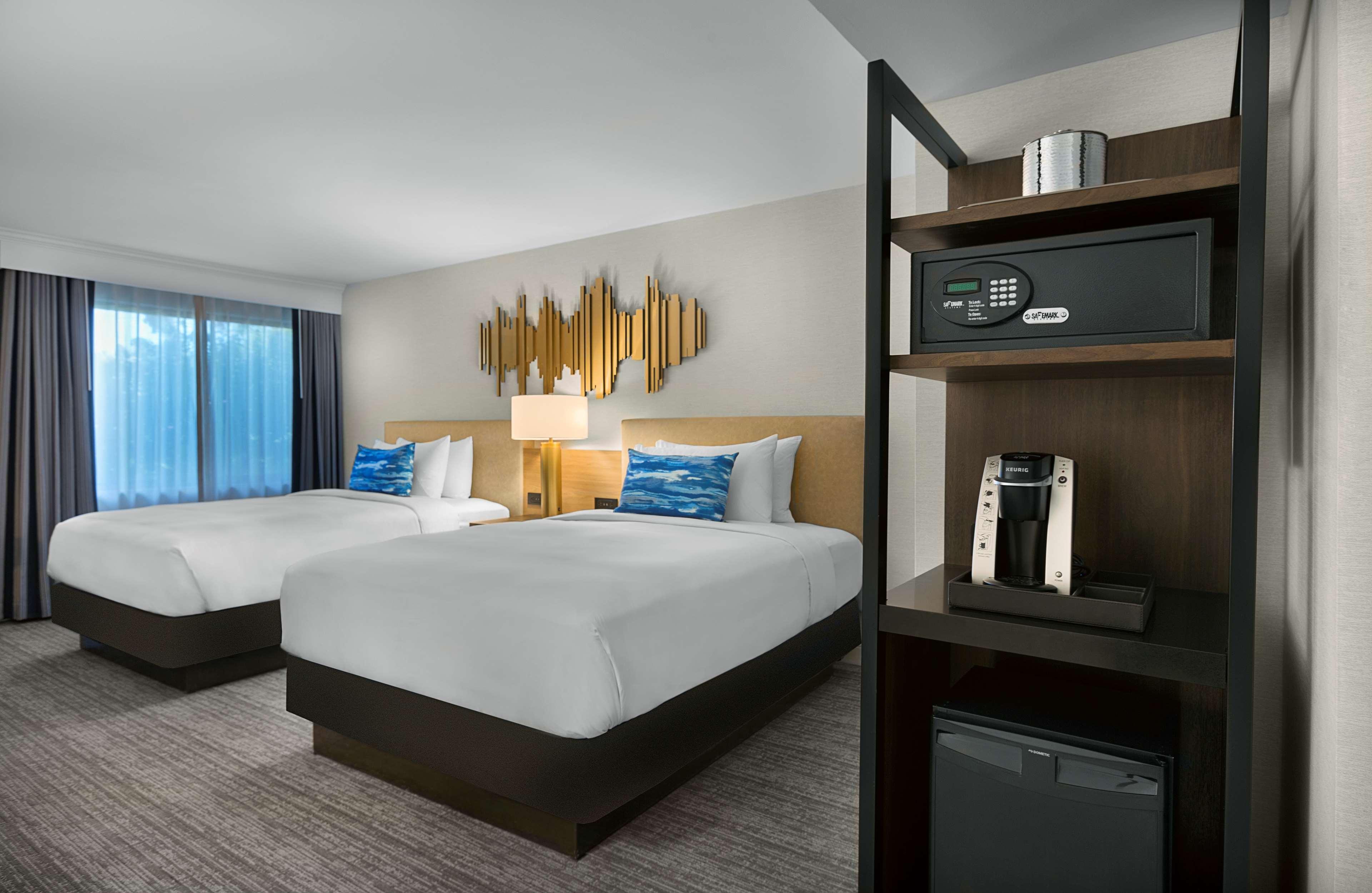 Double Deluxe Two Queen Beds