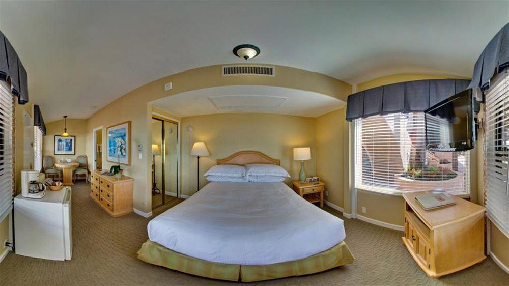 Double or Twin with Kitchenette