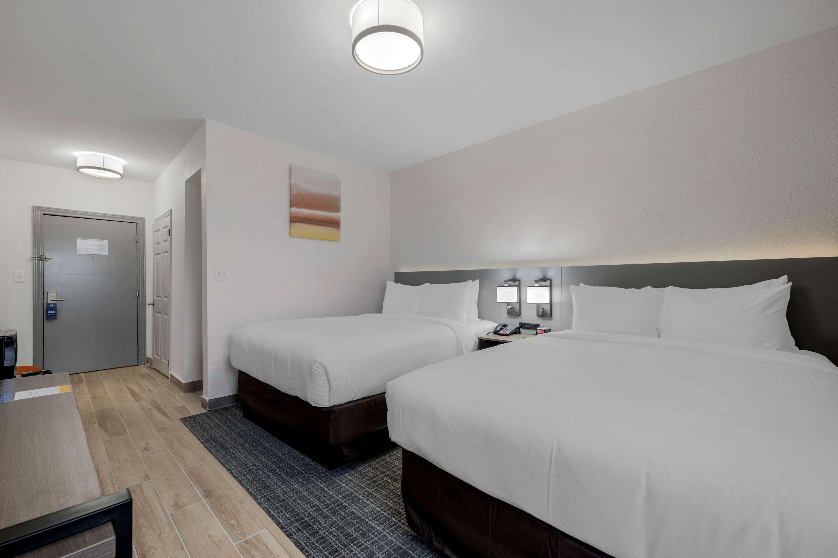 Room Accessible-two Queen Beds