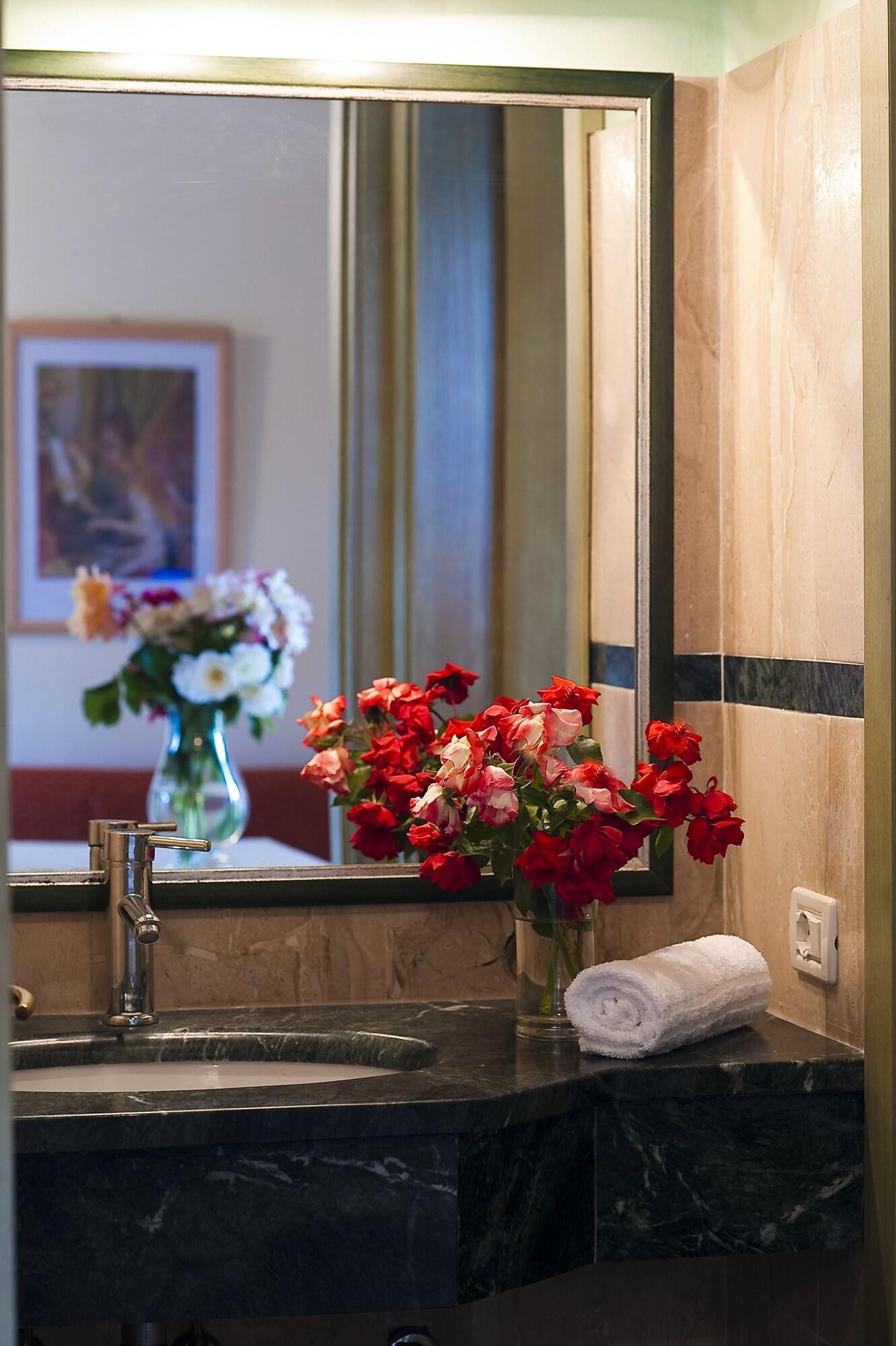 Apartment Deluxe Three Bedroom