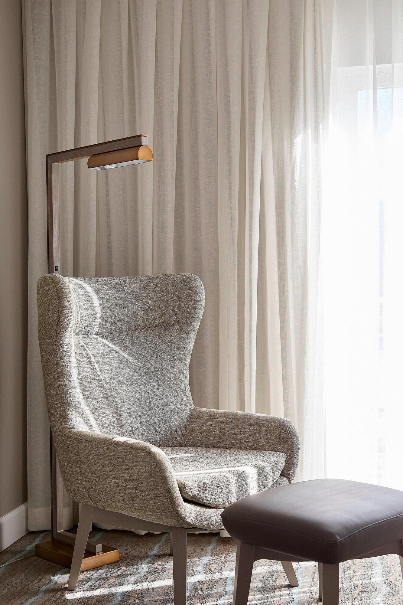 Double Classic Mountain View