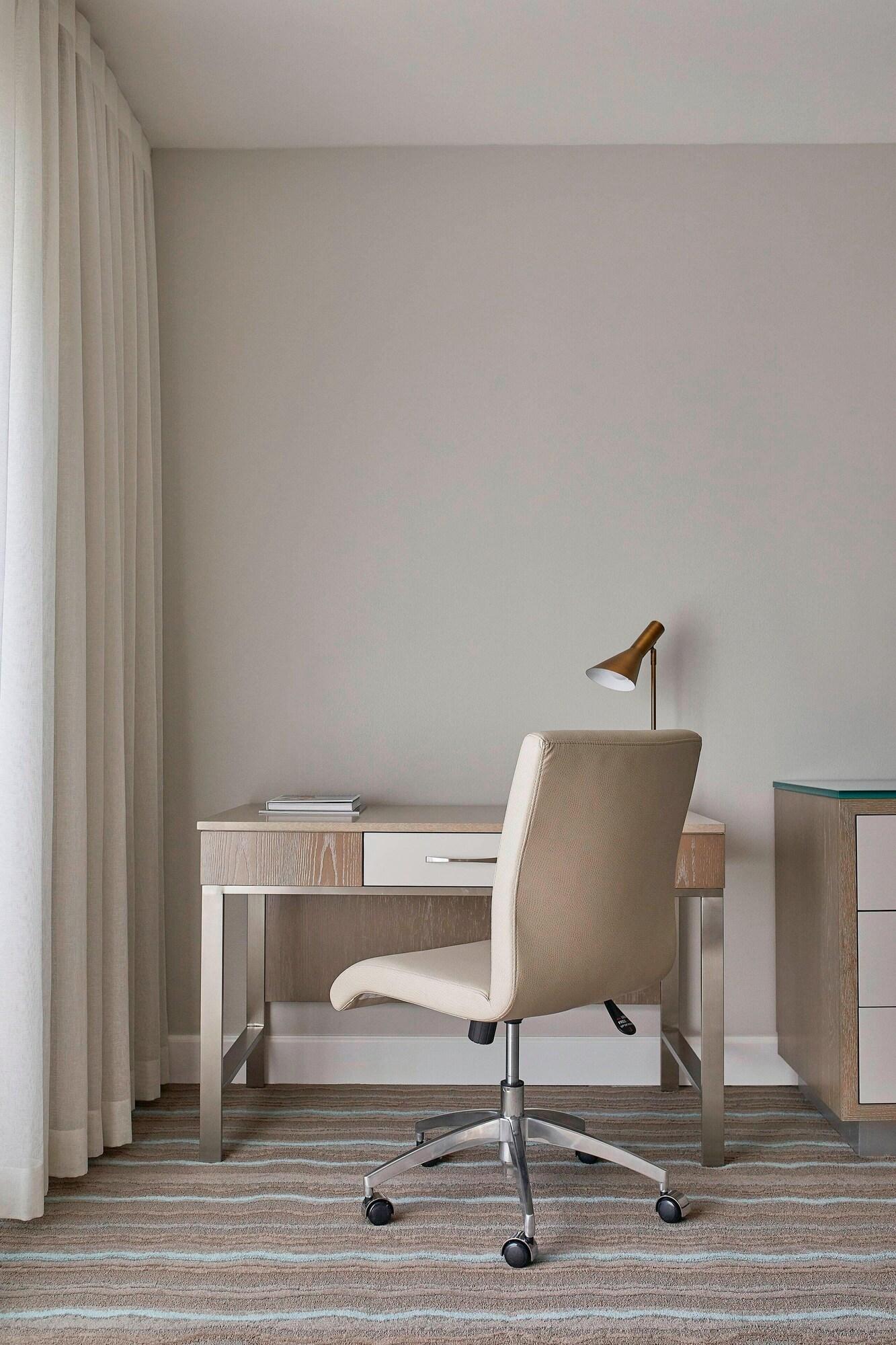 Double Classic Mountain View