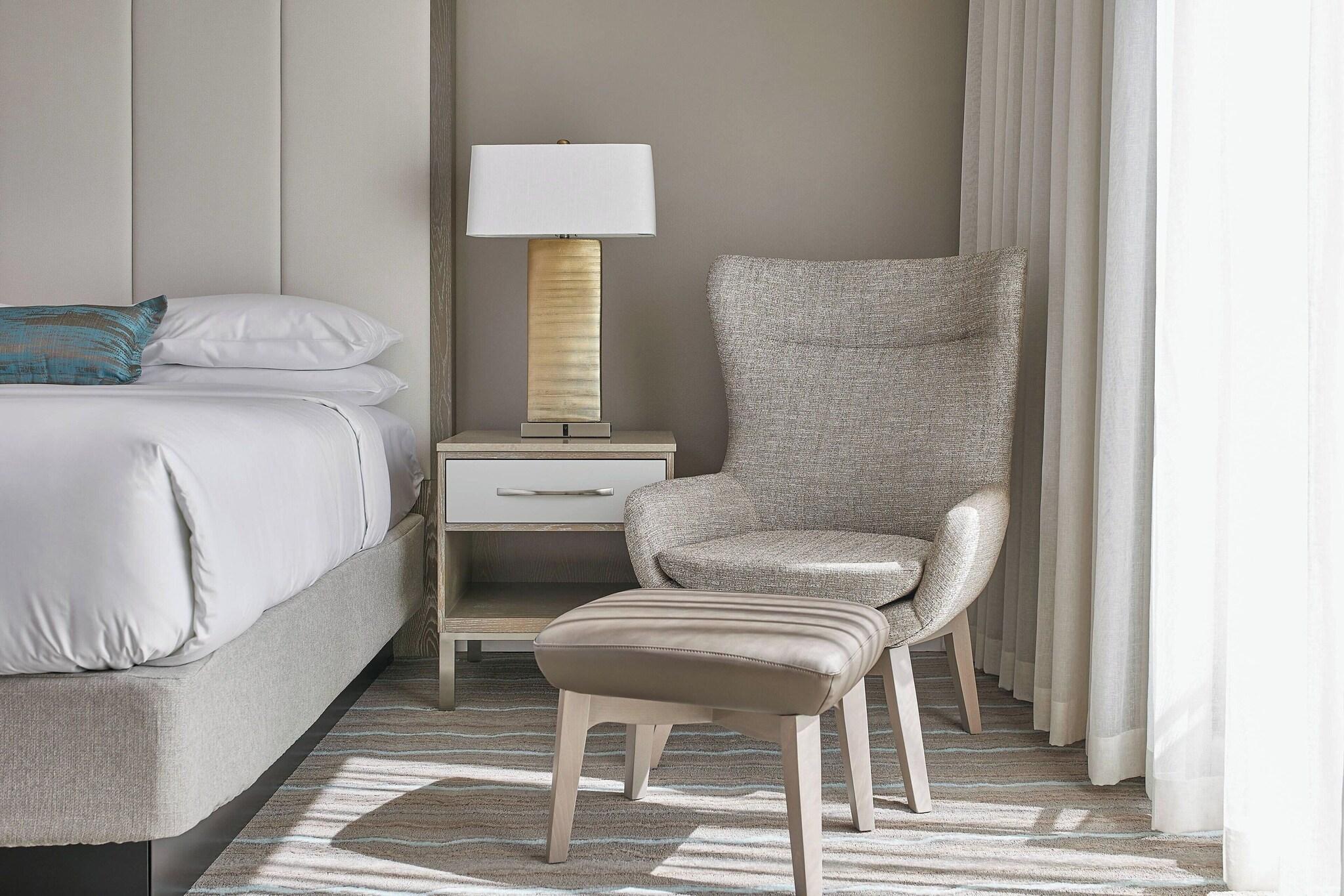 Double Classic Mountain View