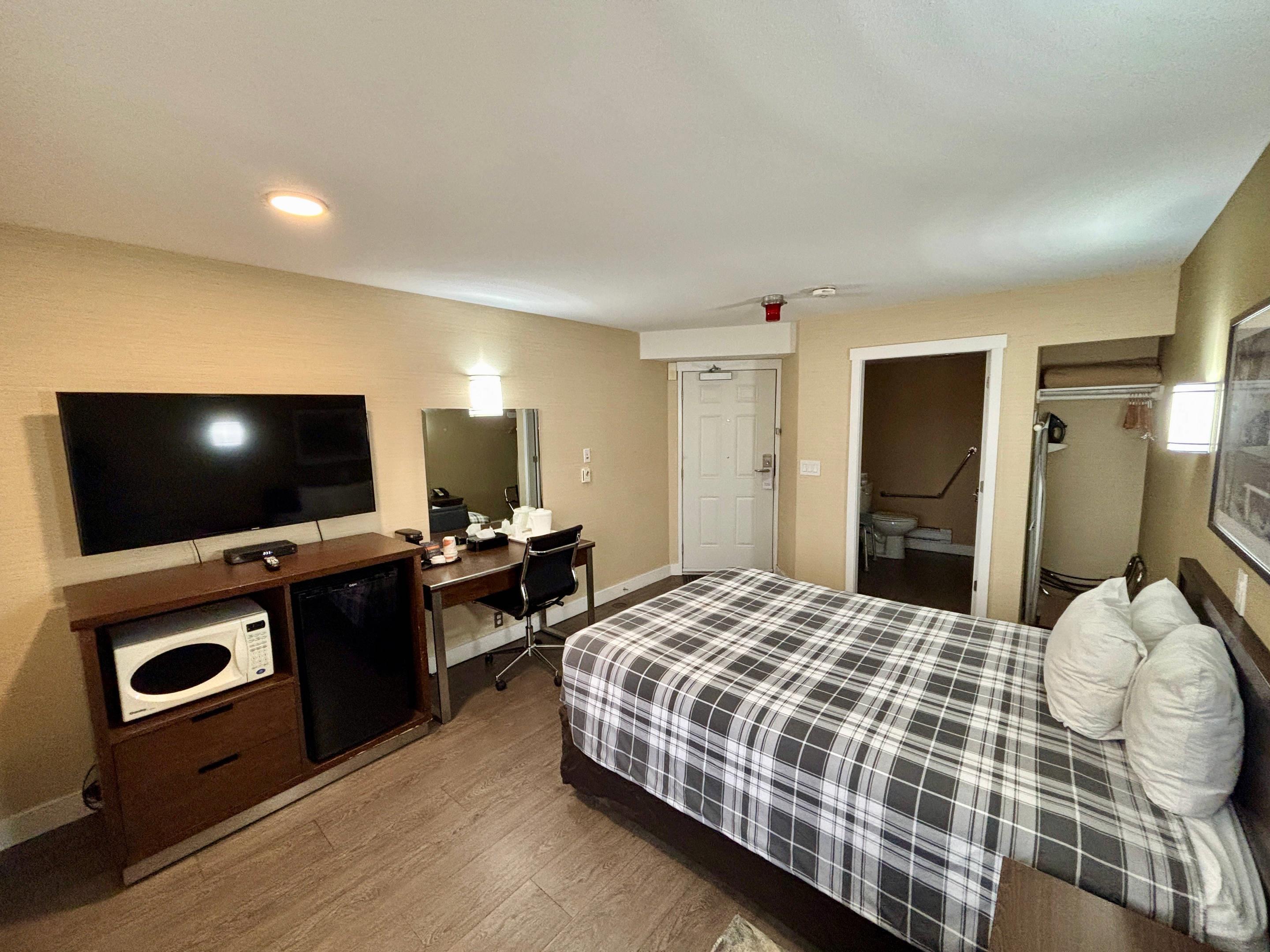 Double Accessible-queen Size Bed