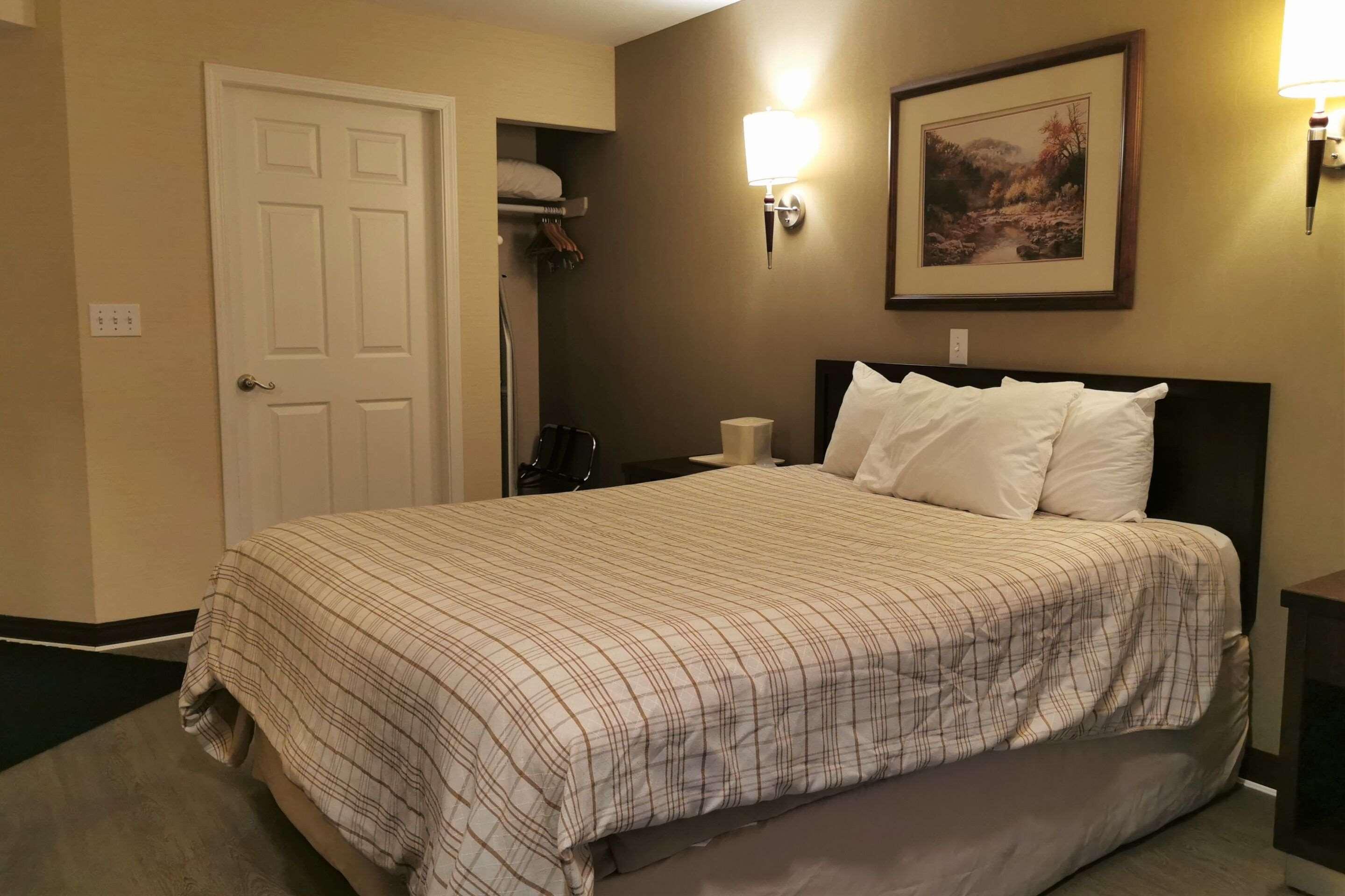 Double Accessible-queen Size Bed