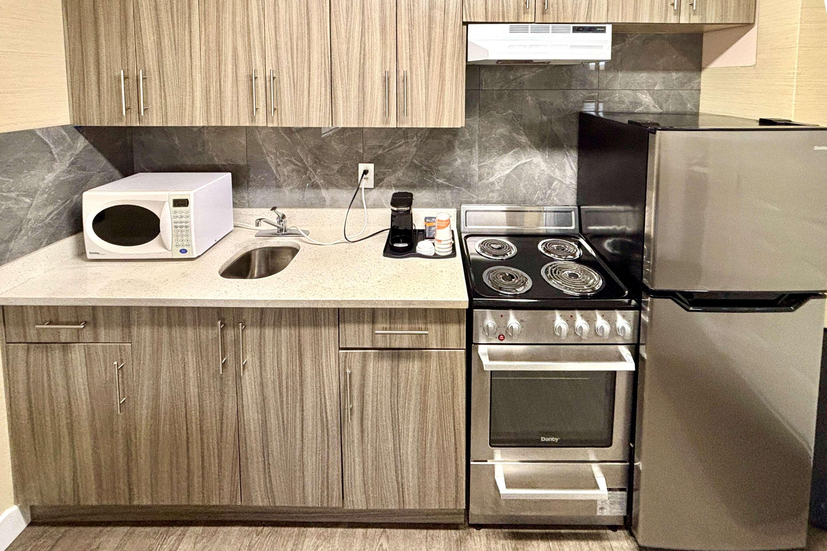 Suite Queen Size Bed