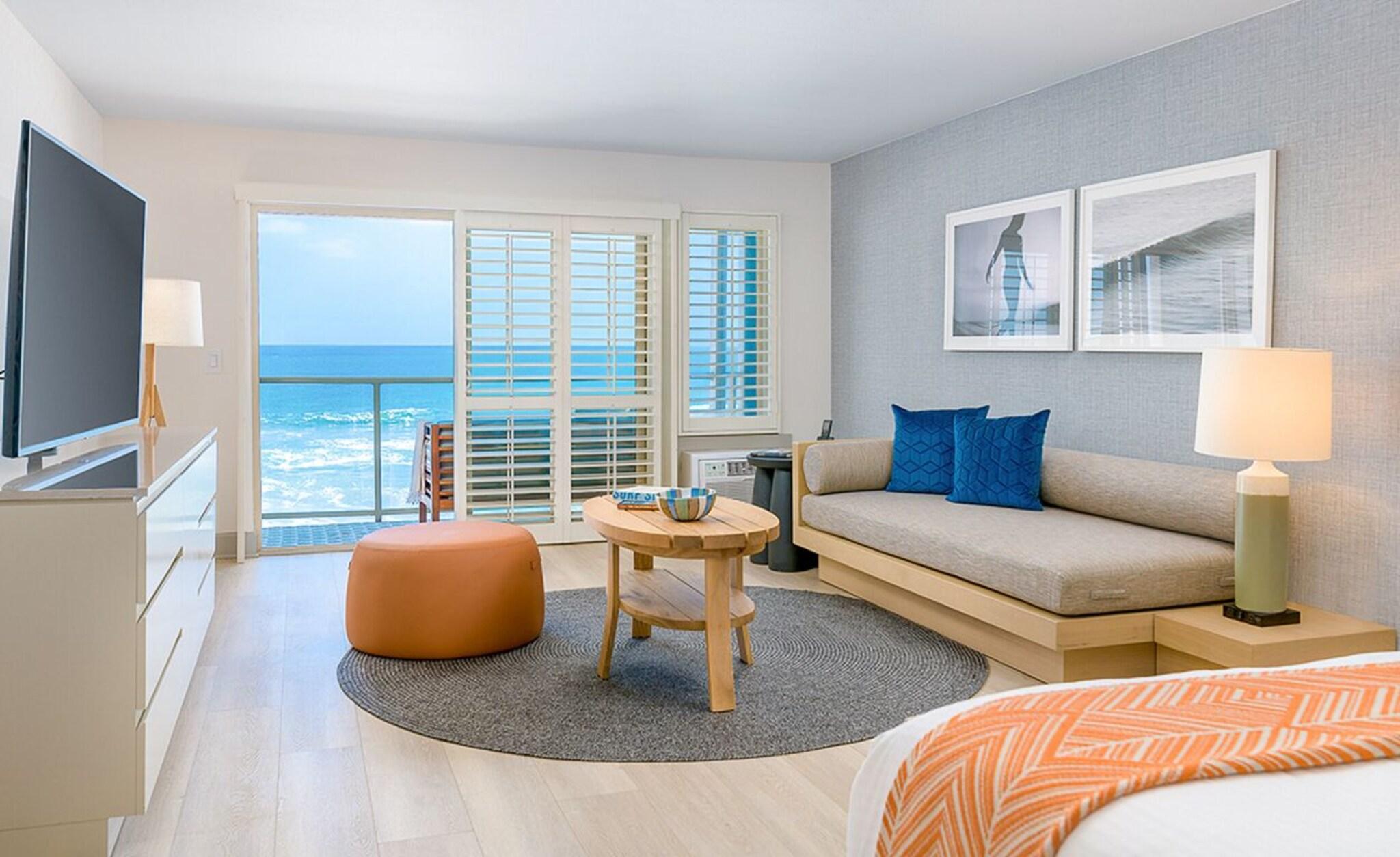 Double Ocean Front King Bed