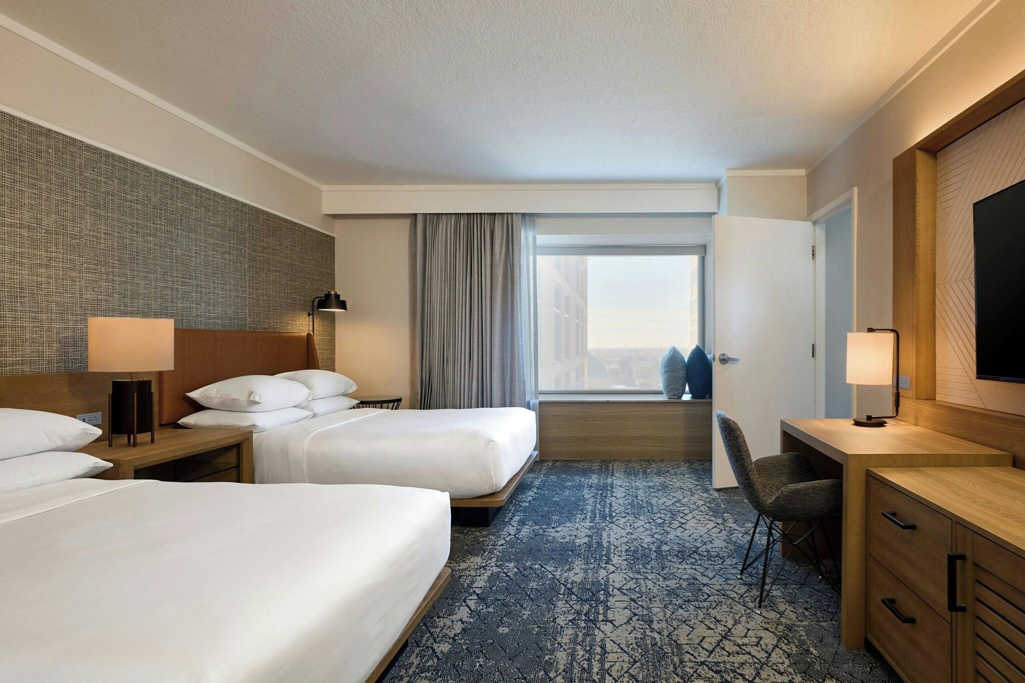 Suite Club Two Queen Beds