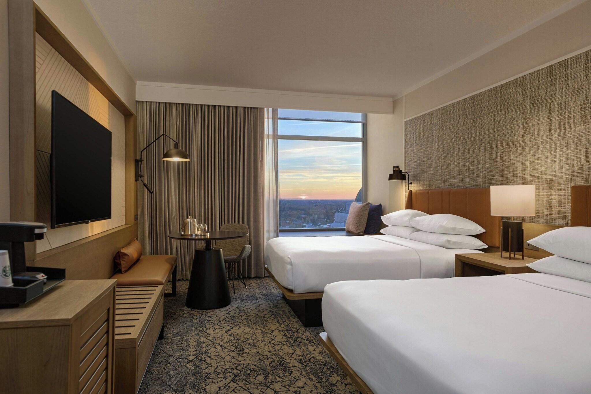 Quadruple Club Two Queen Beds