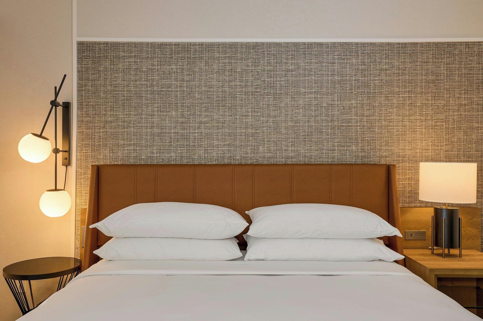 Double Accessible King Size Bed