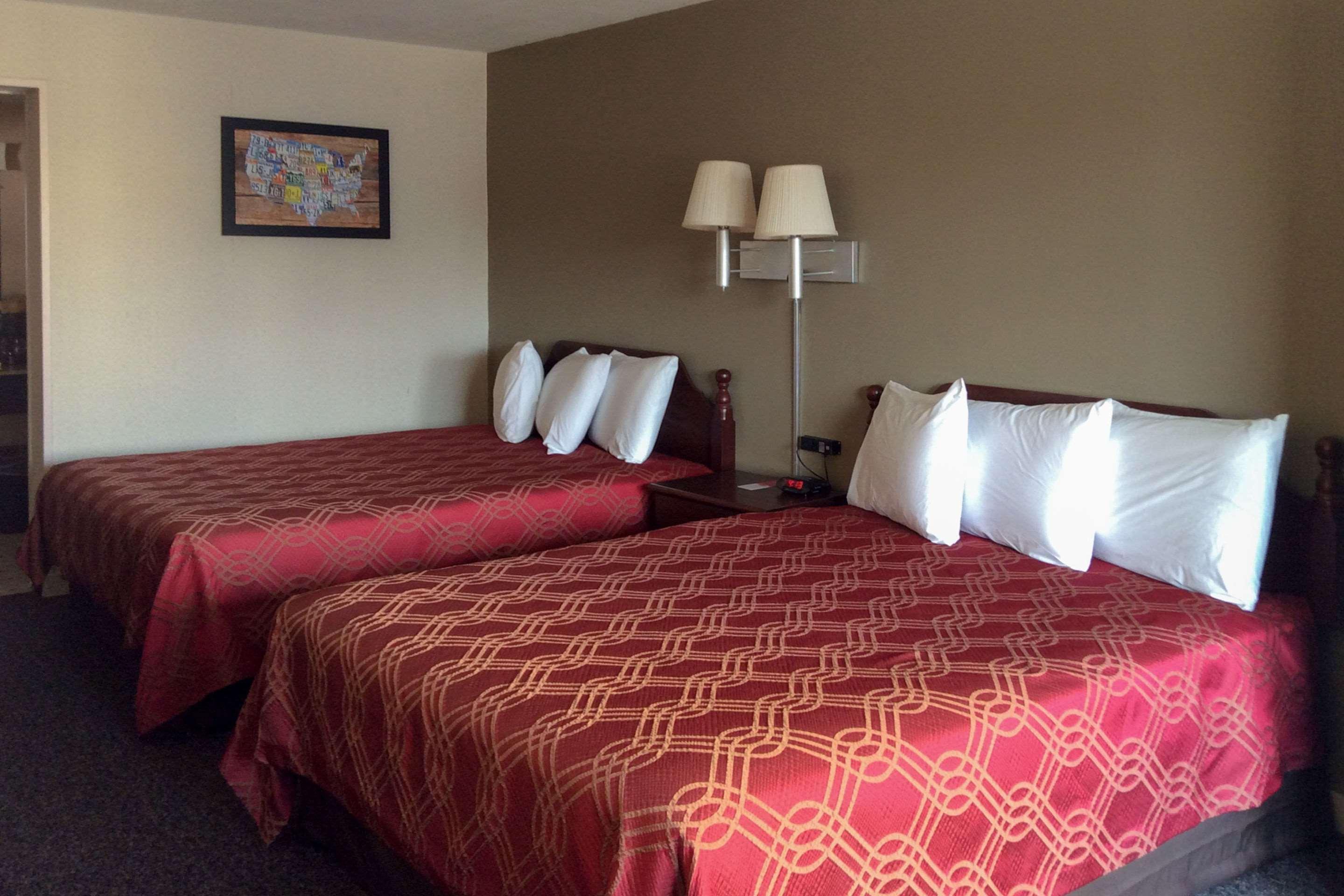 Quadruple Two Queen Beds