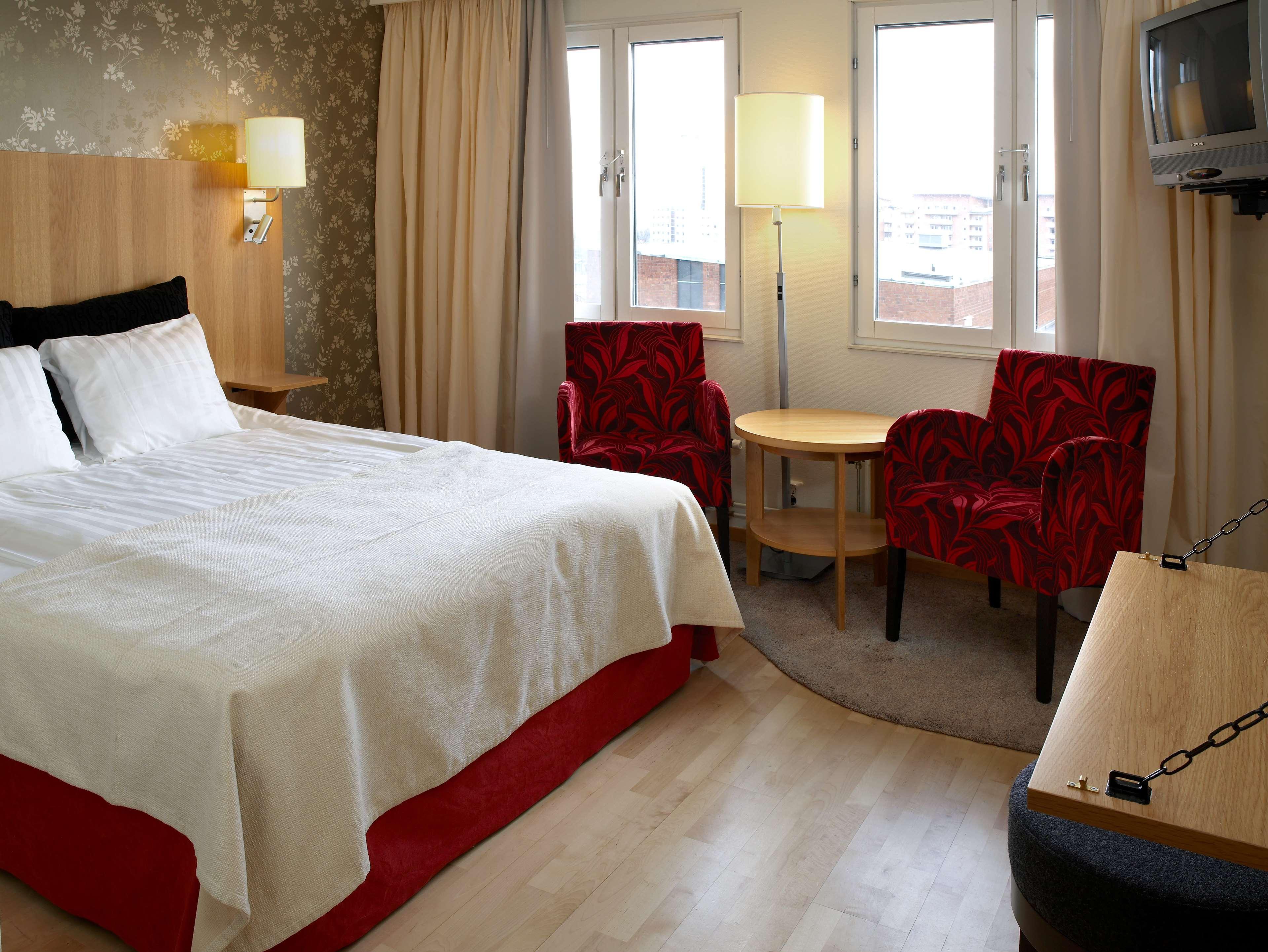 Double Single Queen Size Bed