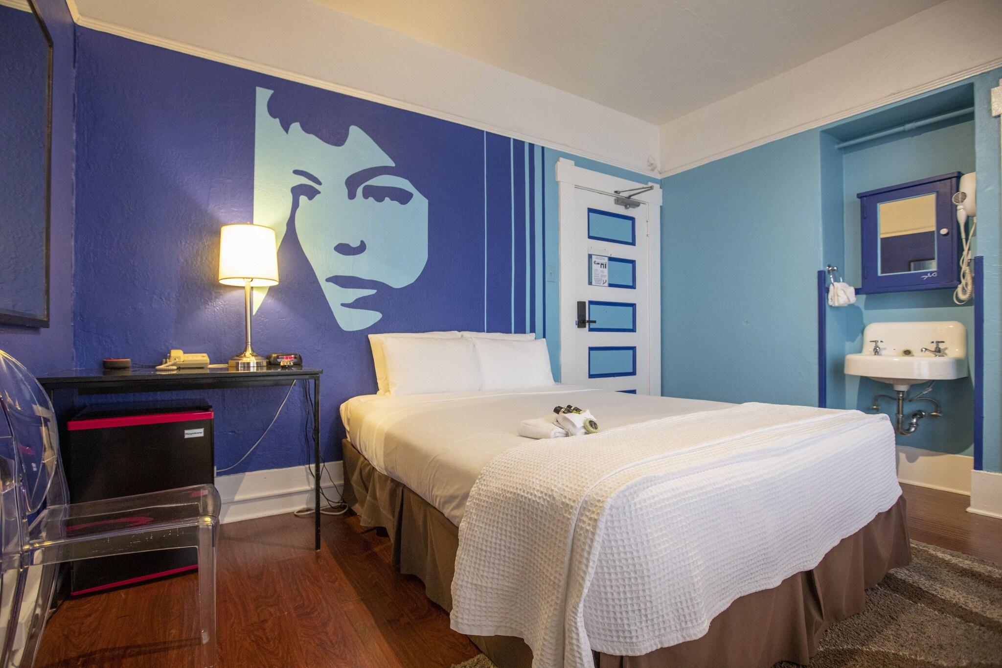 Double Queen Size Bed