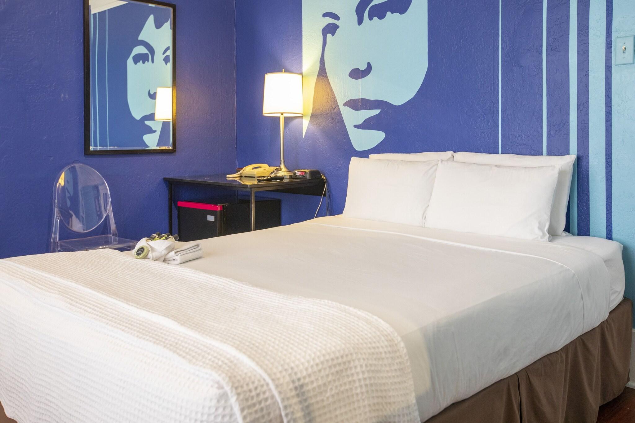 Double Queen Size Bed