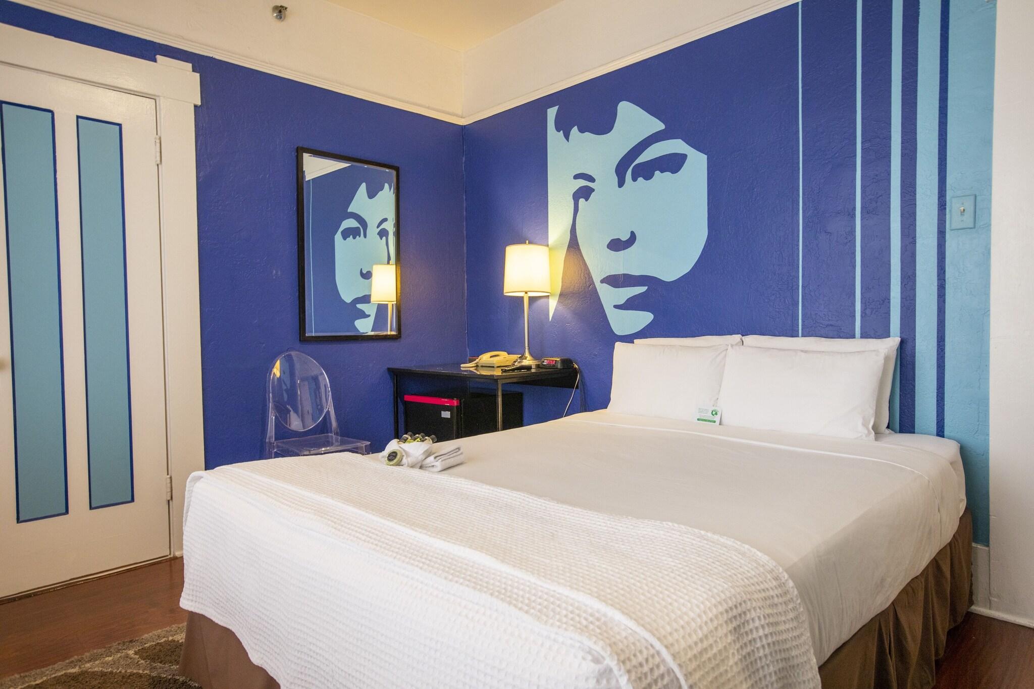 Double Queen Size Bed