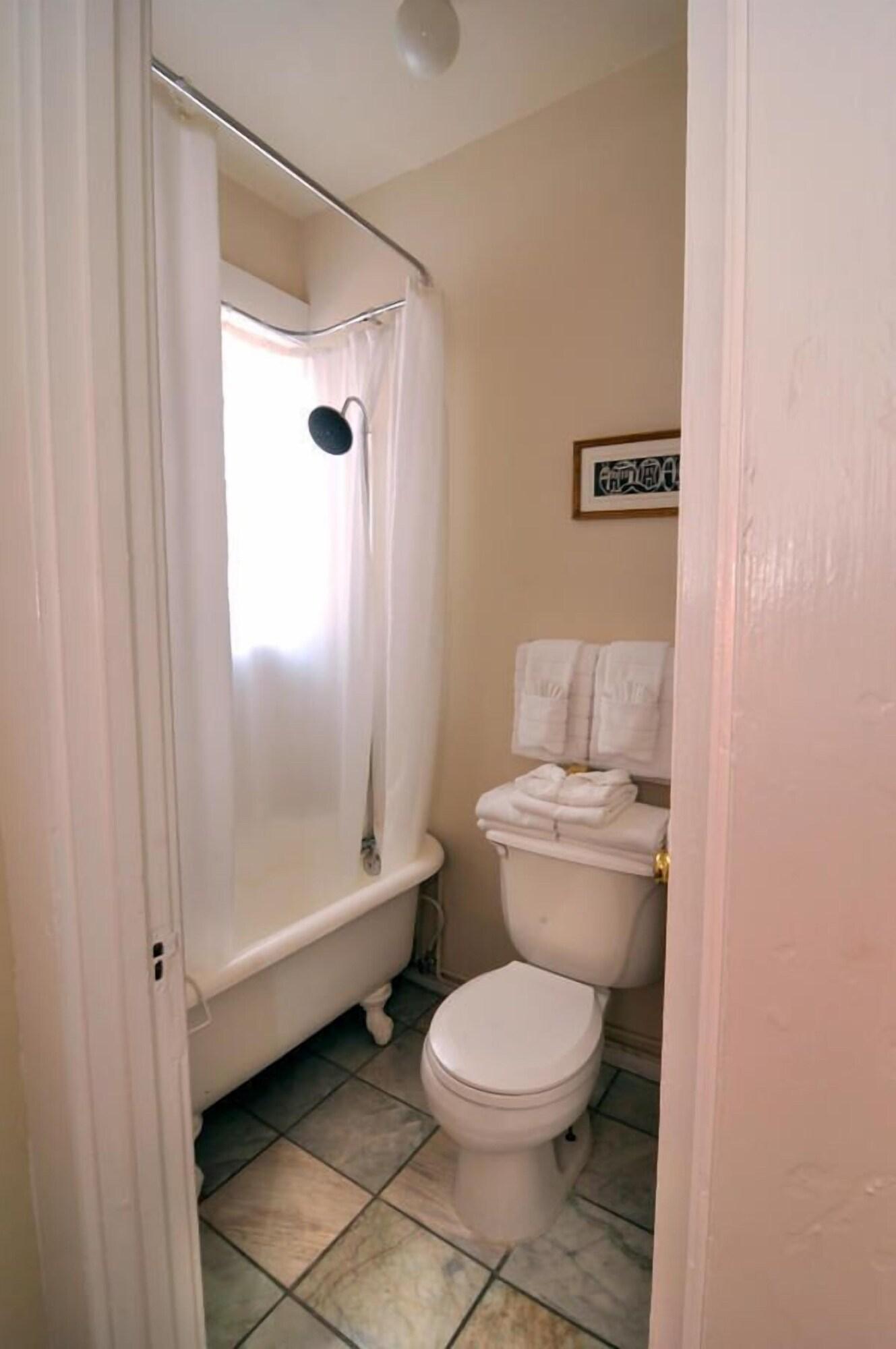 Quadruple Two Double Beds