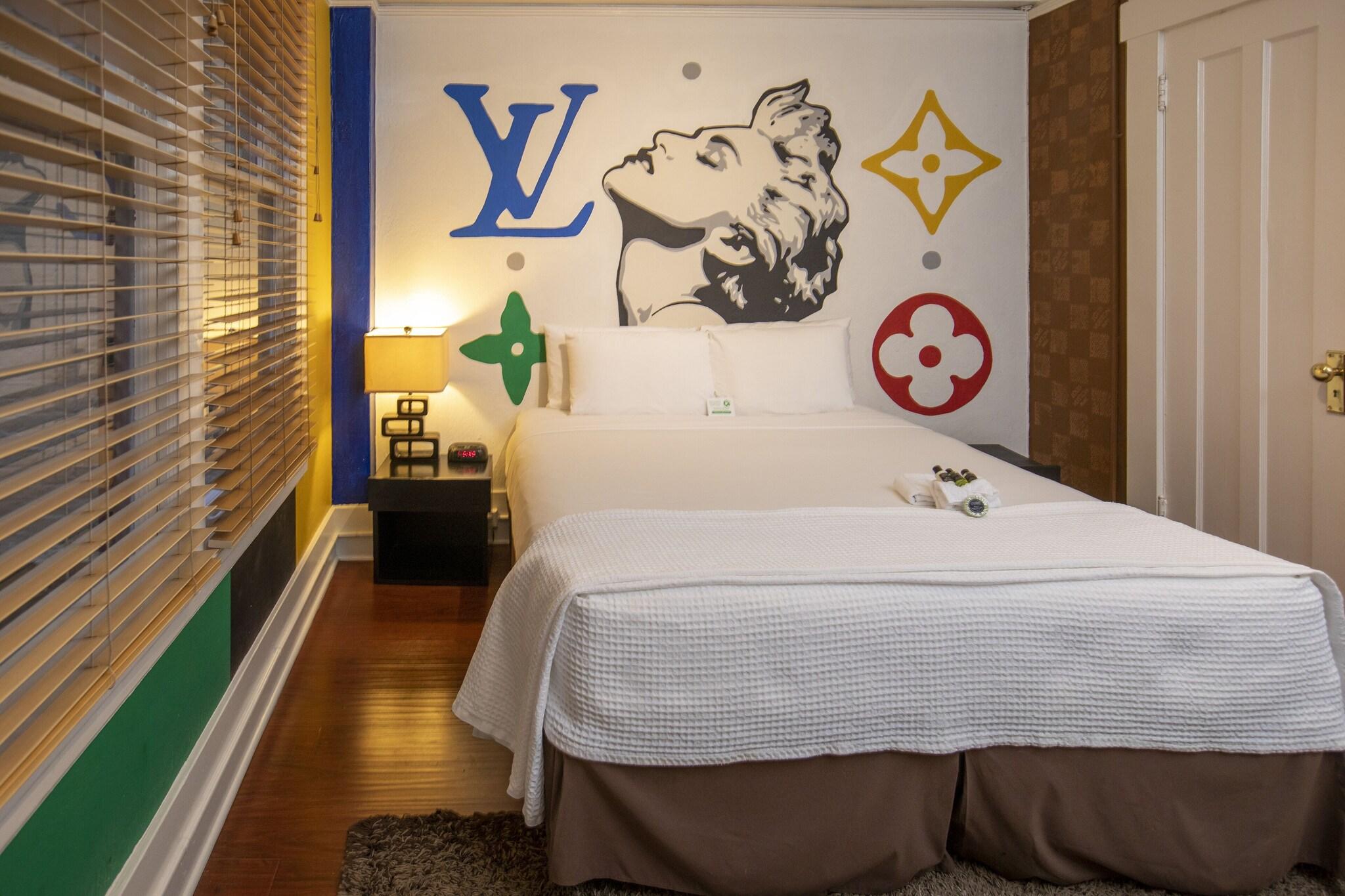 Double Queen Size Bed