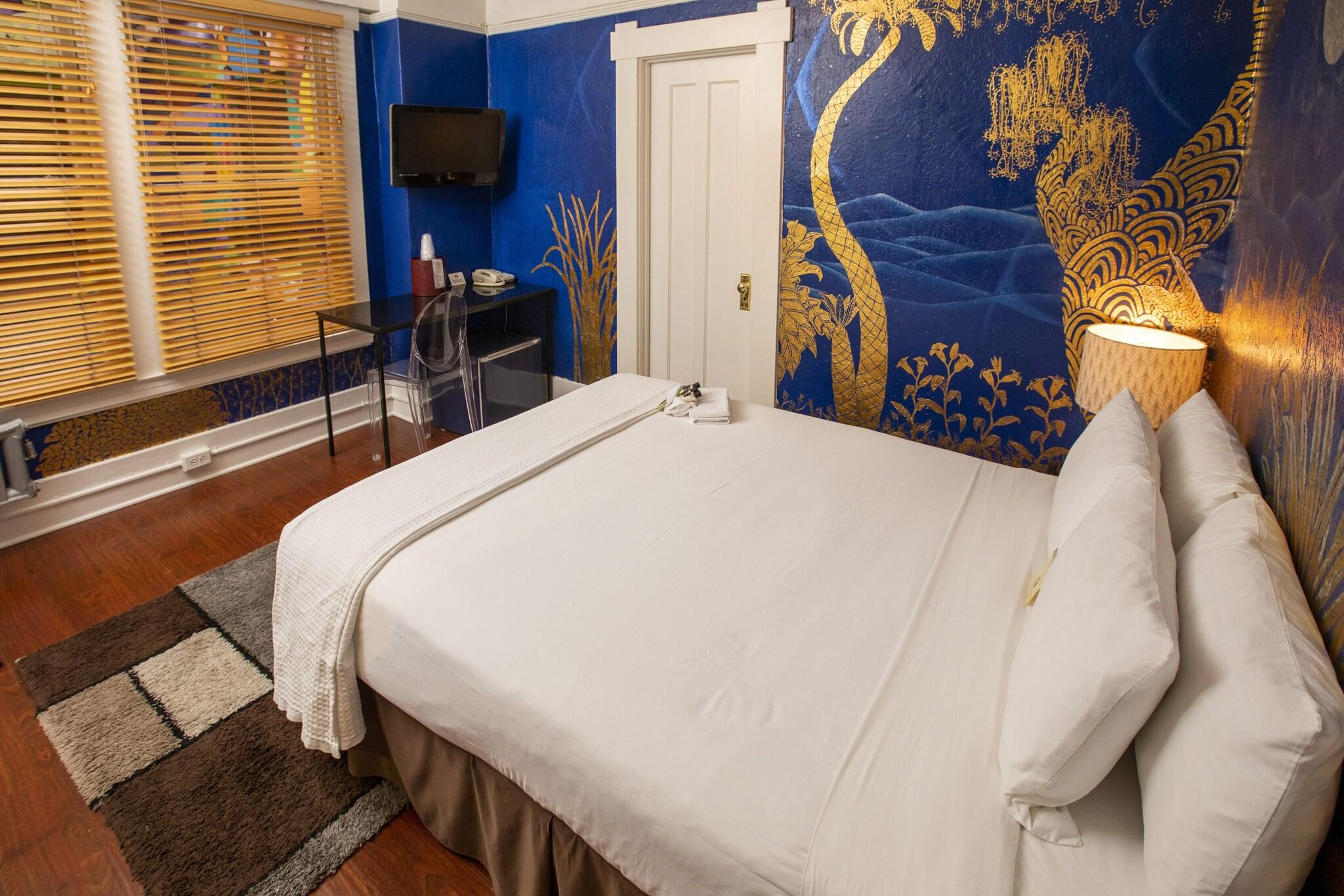 Double Queen Size Bed