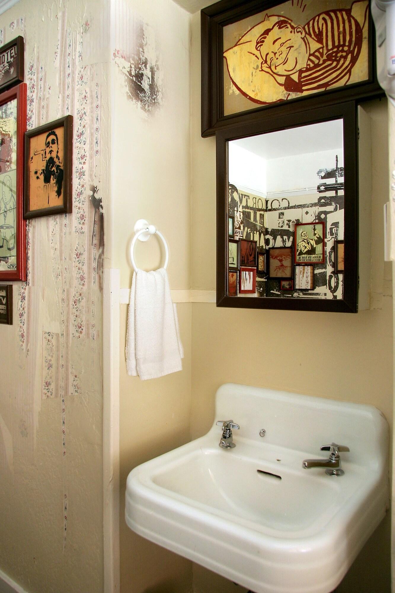 Double Queen Size Bed