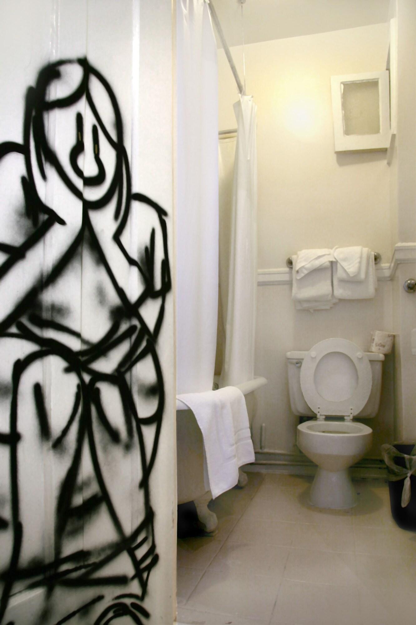 Double Queen Size Bed