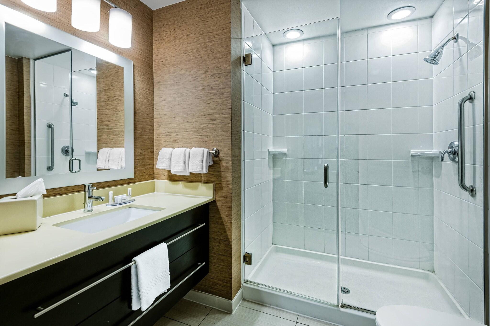 Studio King Size Bed