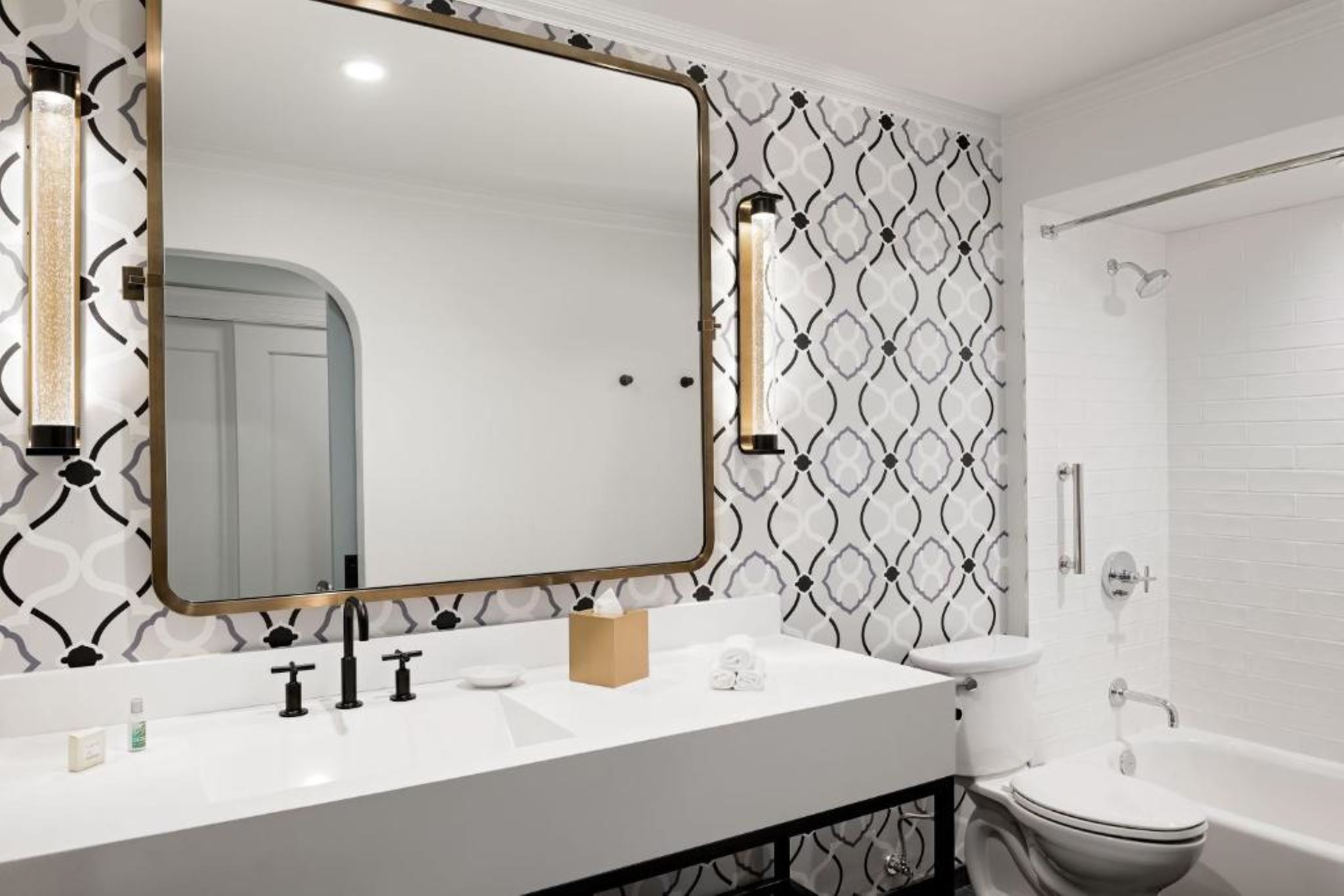 Double Deluxe King Bed