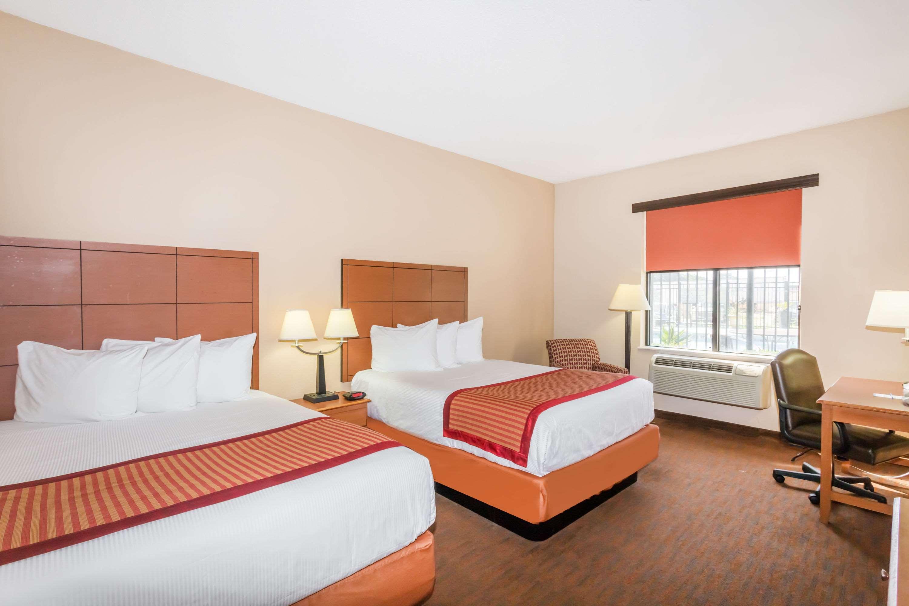 Quadruple Two Queen Beds