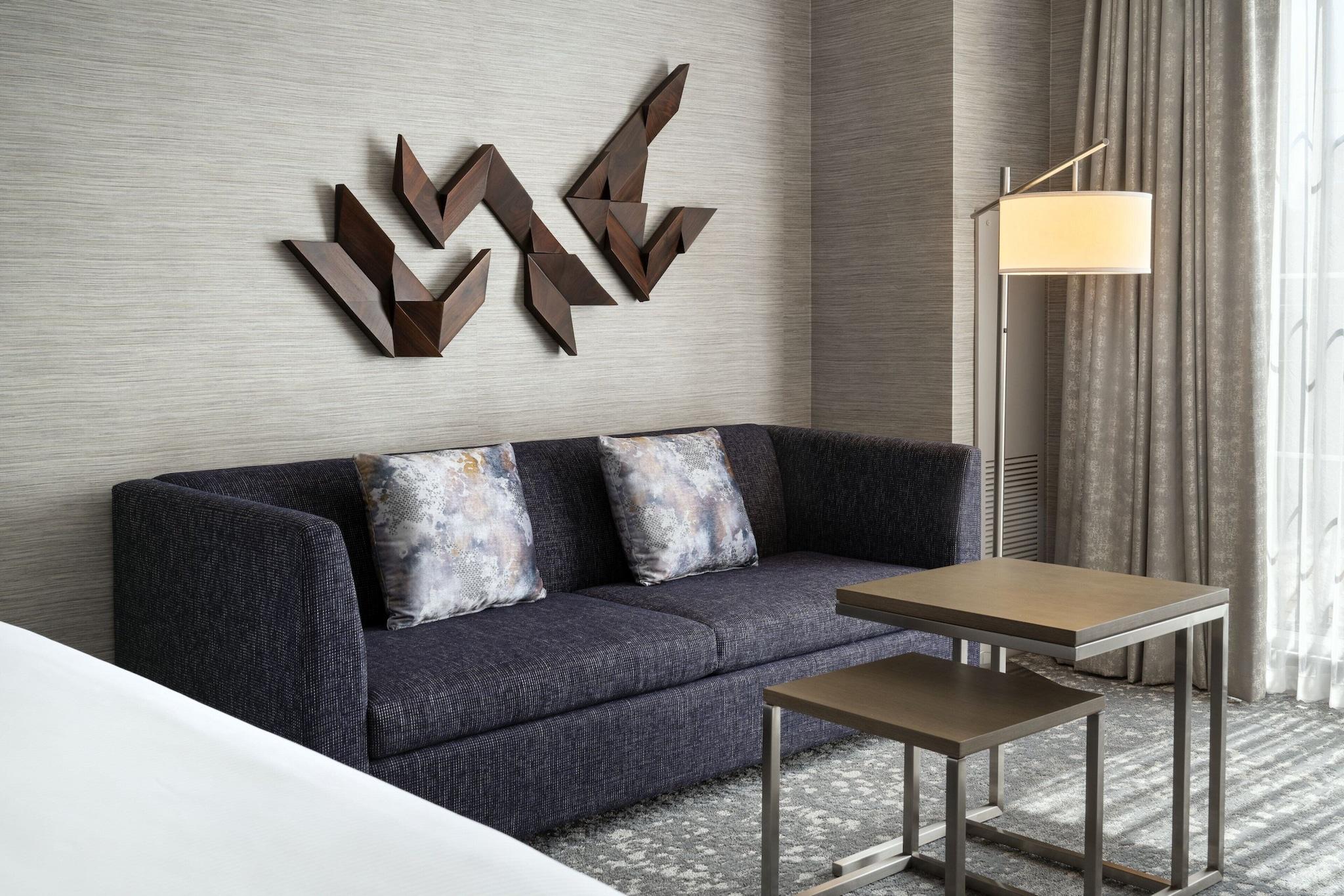 Double Deluxe King Bed