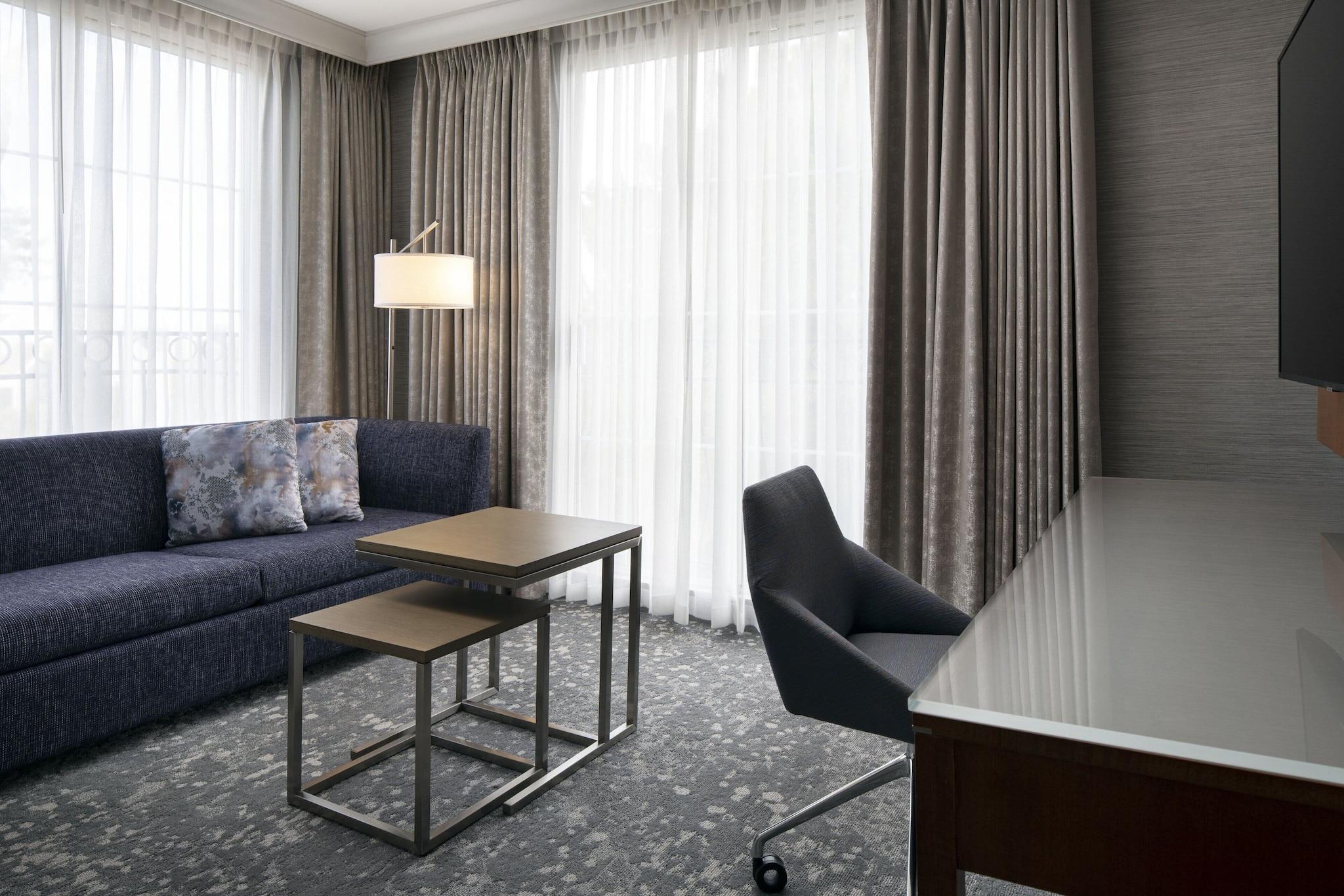 Junior Suite Accessible with Views