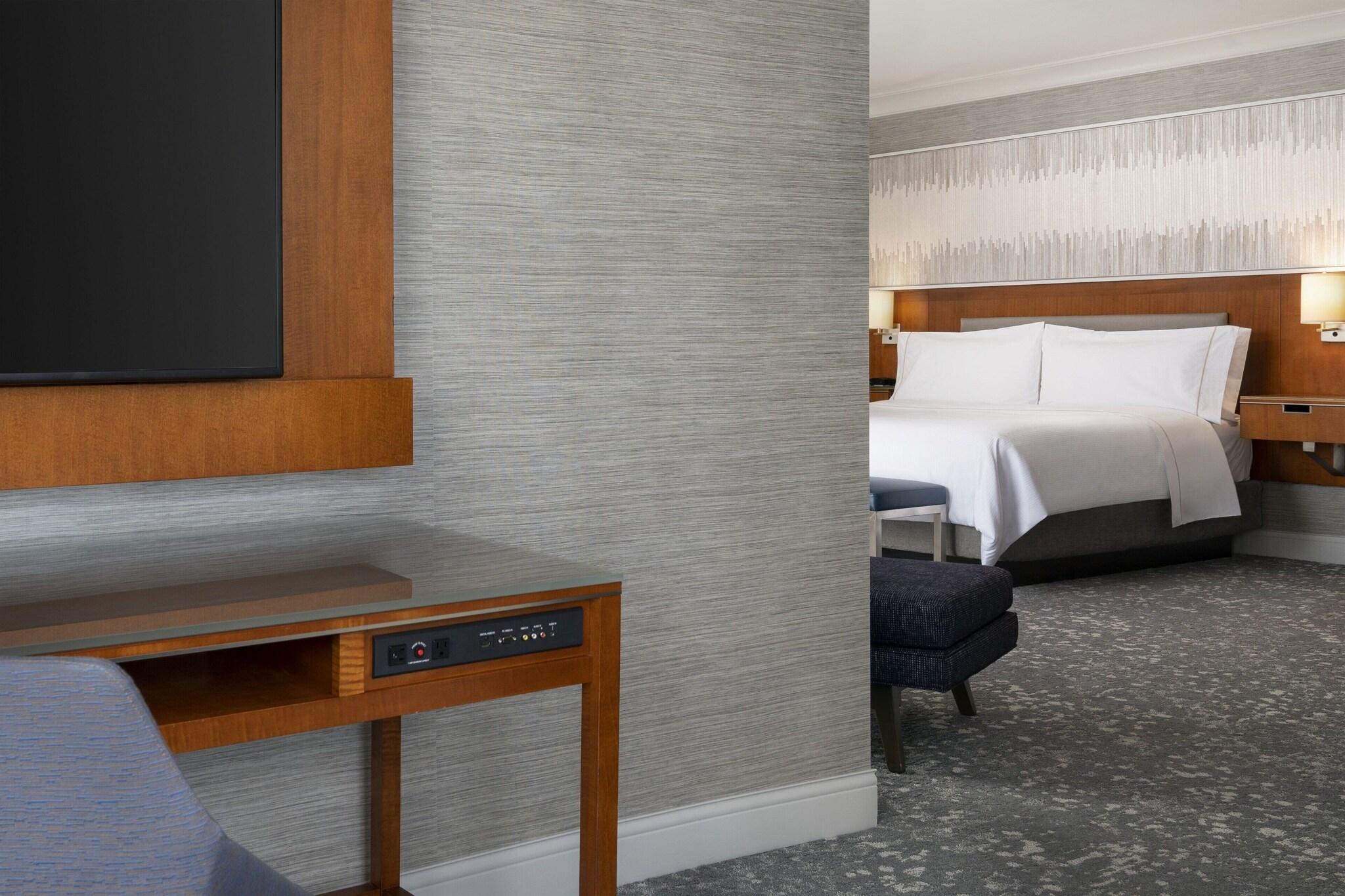 Junior Suite Accessible with Views