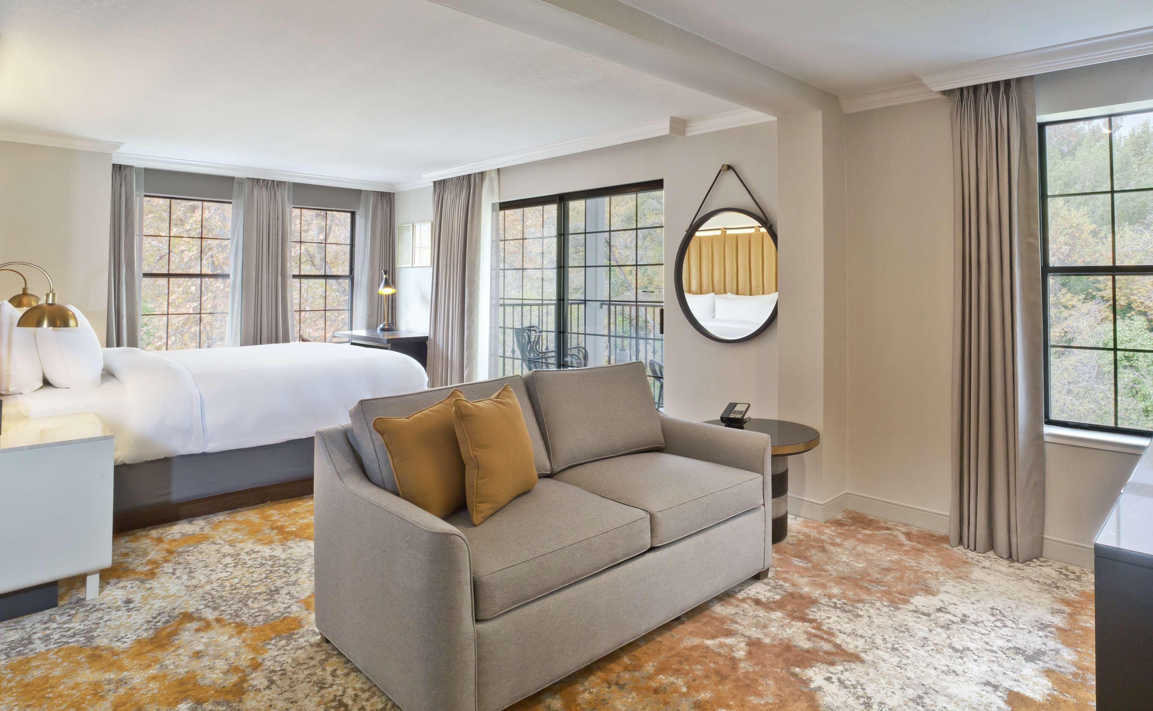 Junior Suite with Balcony