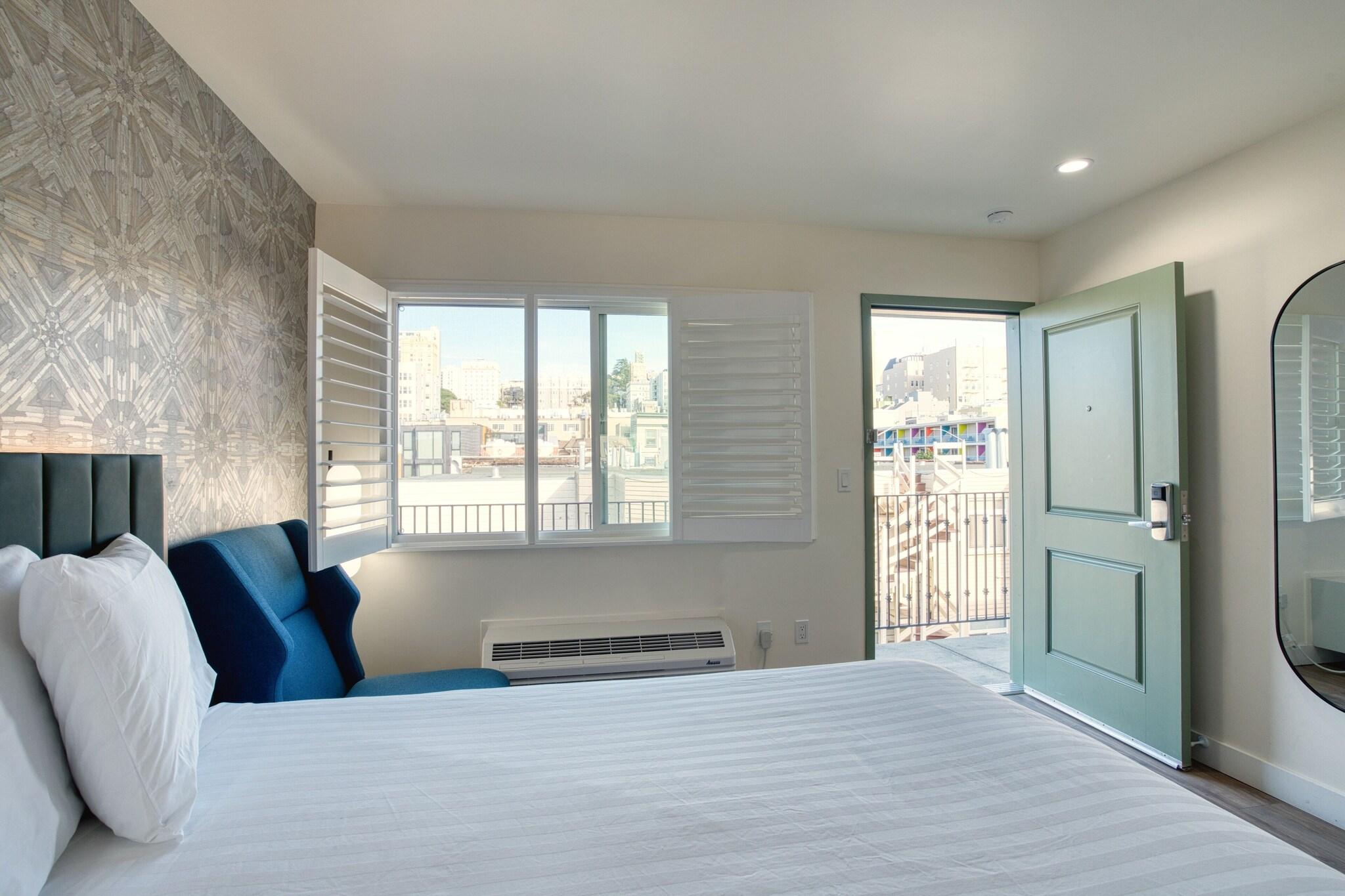 Double Deluxe Two Queen Beds