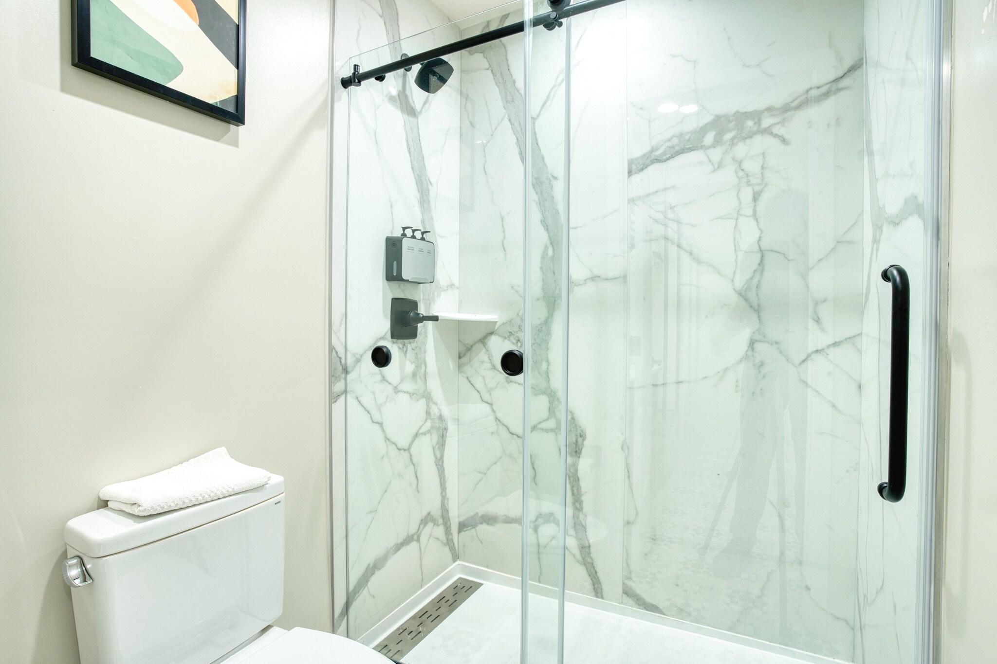 Double Deluxe King Bed