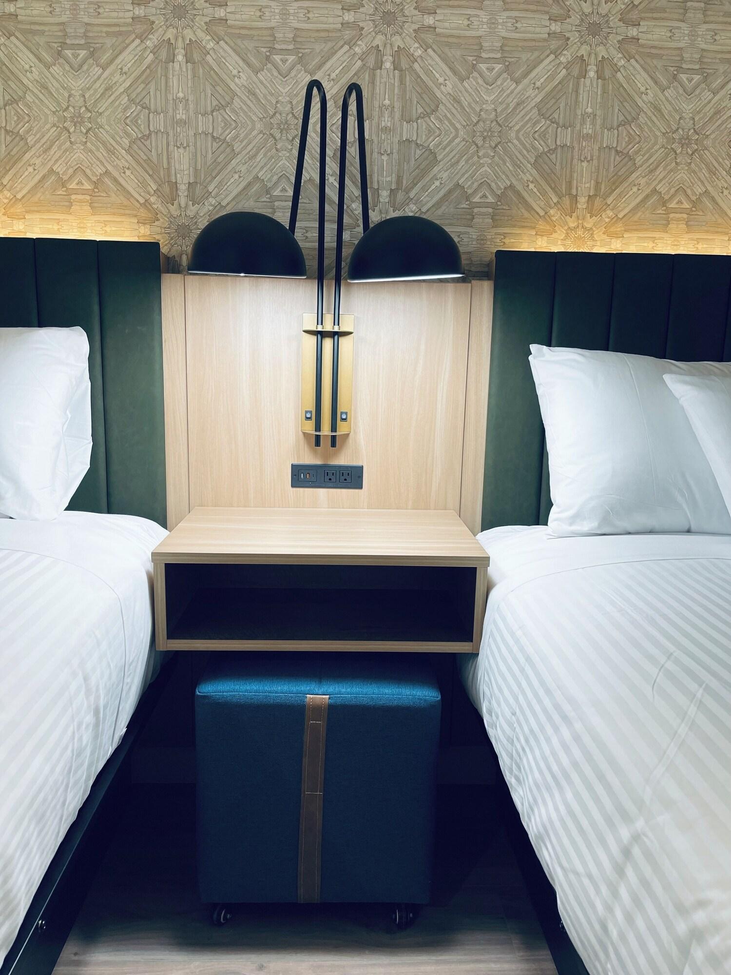 Double Deluxe Two Queen Beds