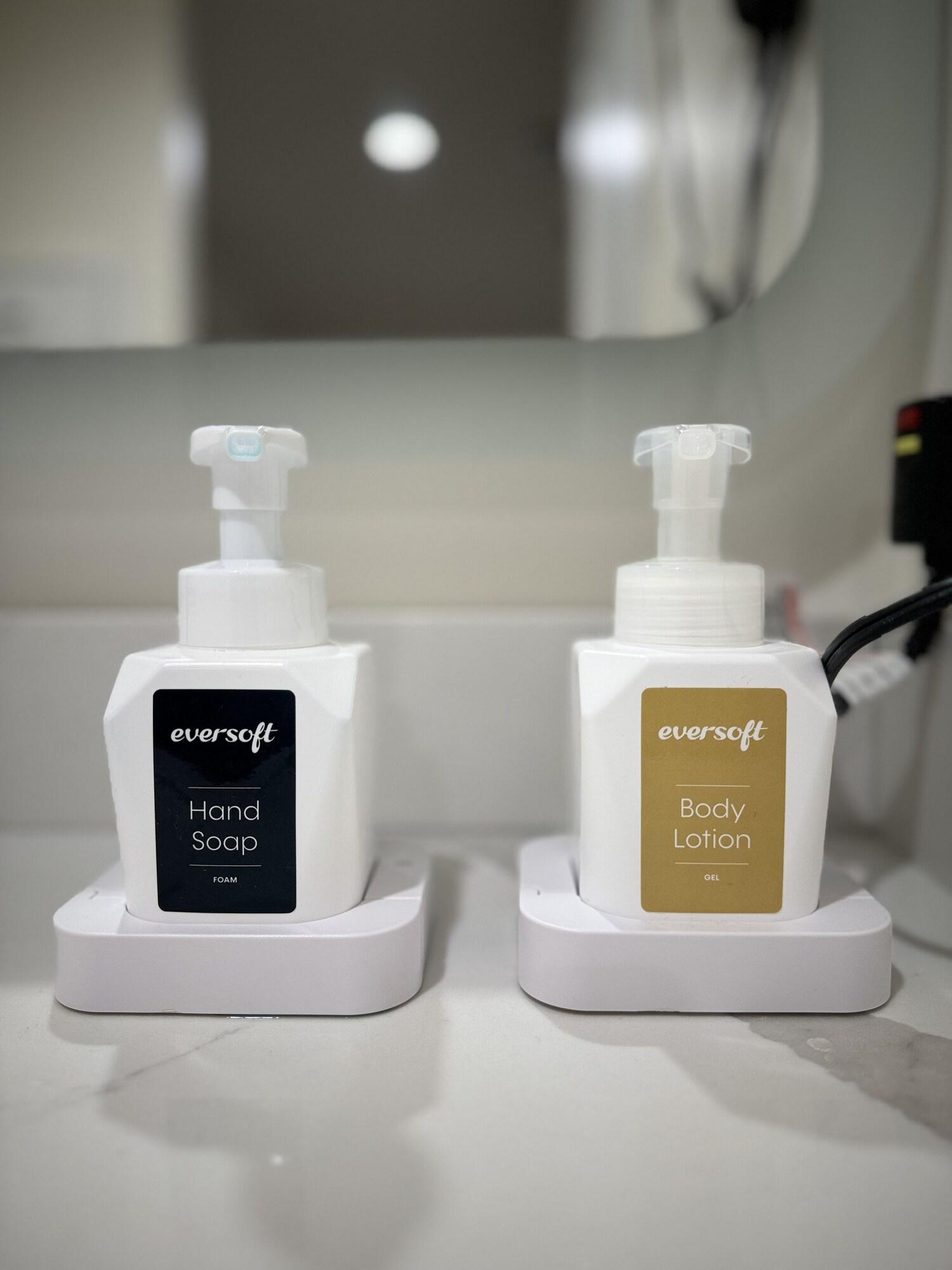 Double Deluxe Two Queen Beds